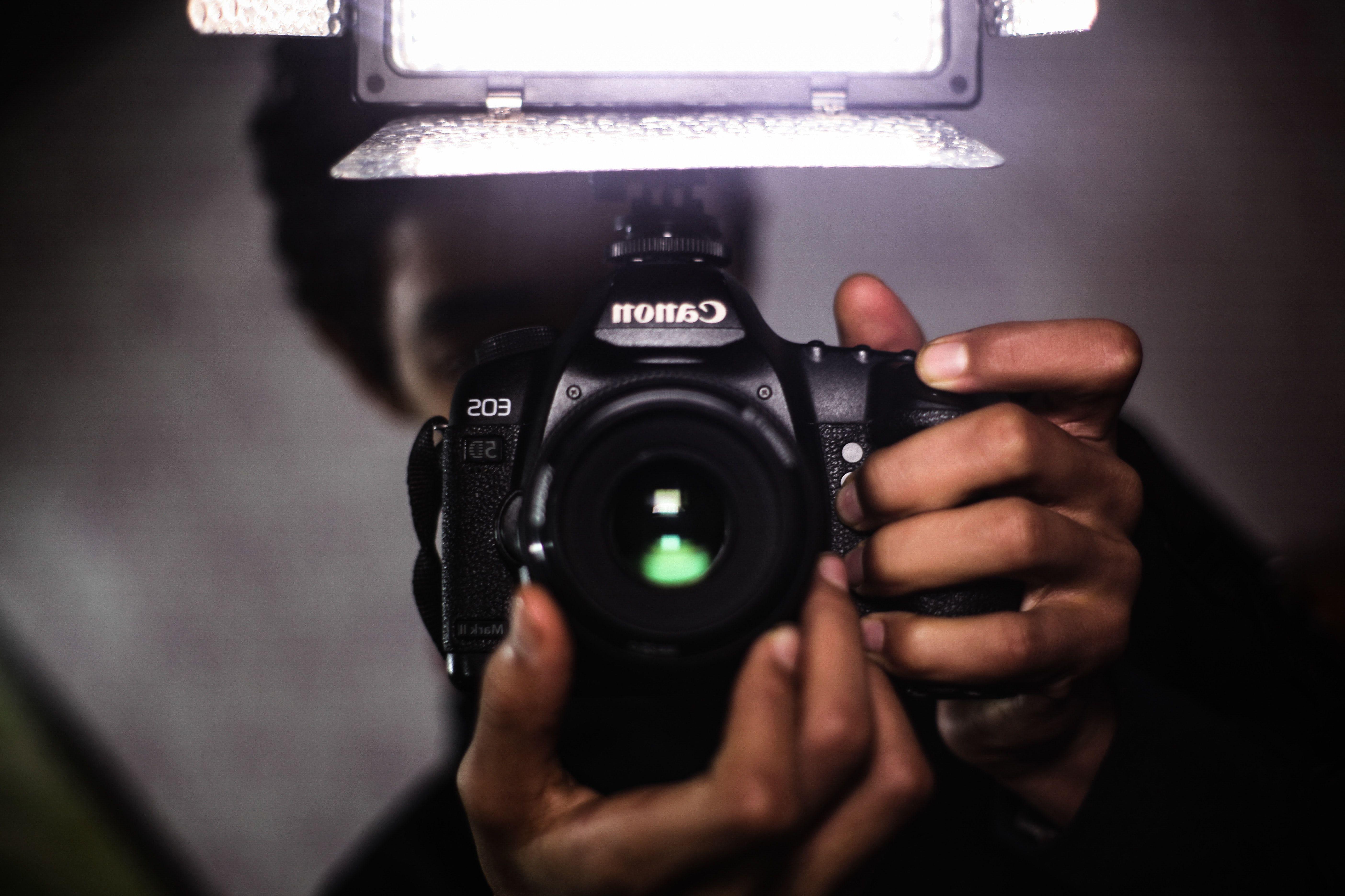 Cameraman Wallpapers - Top Free Cameraman Backgrounds - WallpaperAccess