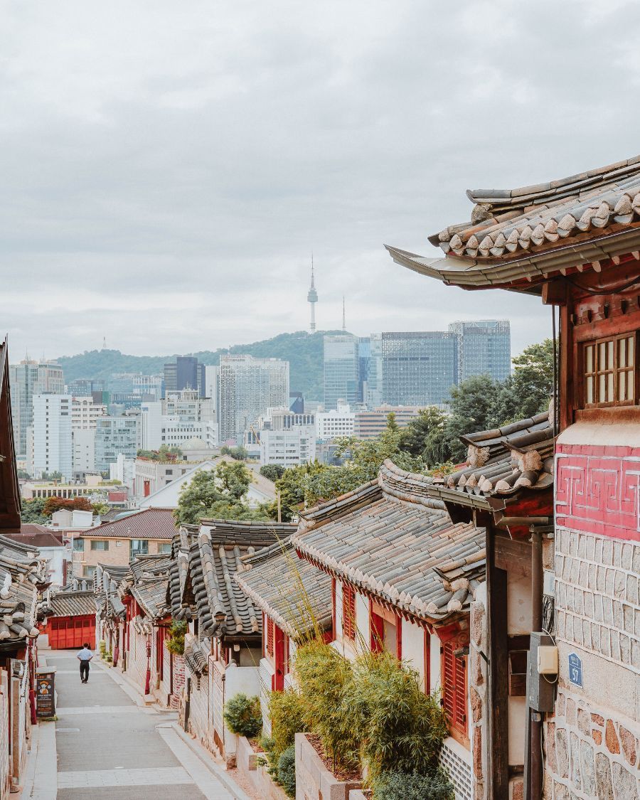 900x1125 Bukchon Hanok Village: Seoul's Most Beautiful Neighbourhood (2025 Guide). Call of the World