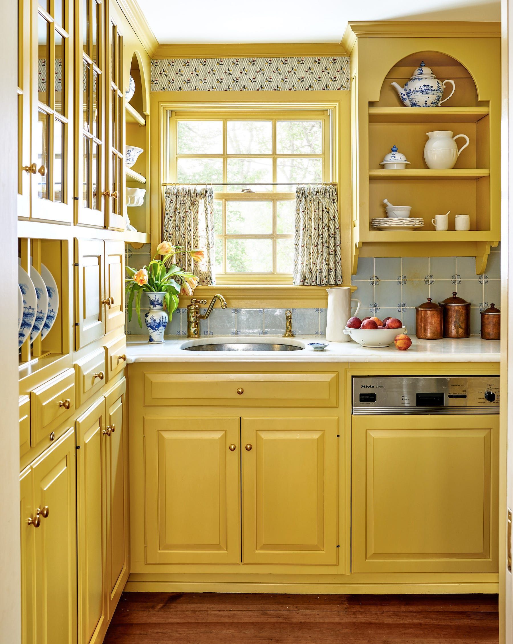 1800x2256 Best Kitchen Wallpaper Ideas to Upgrade Your Space