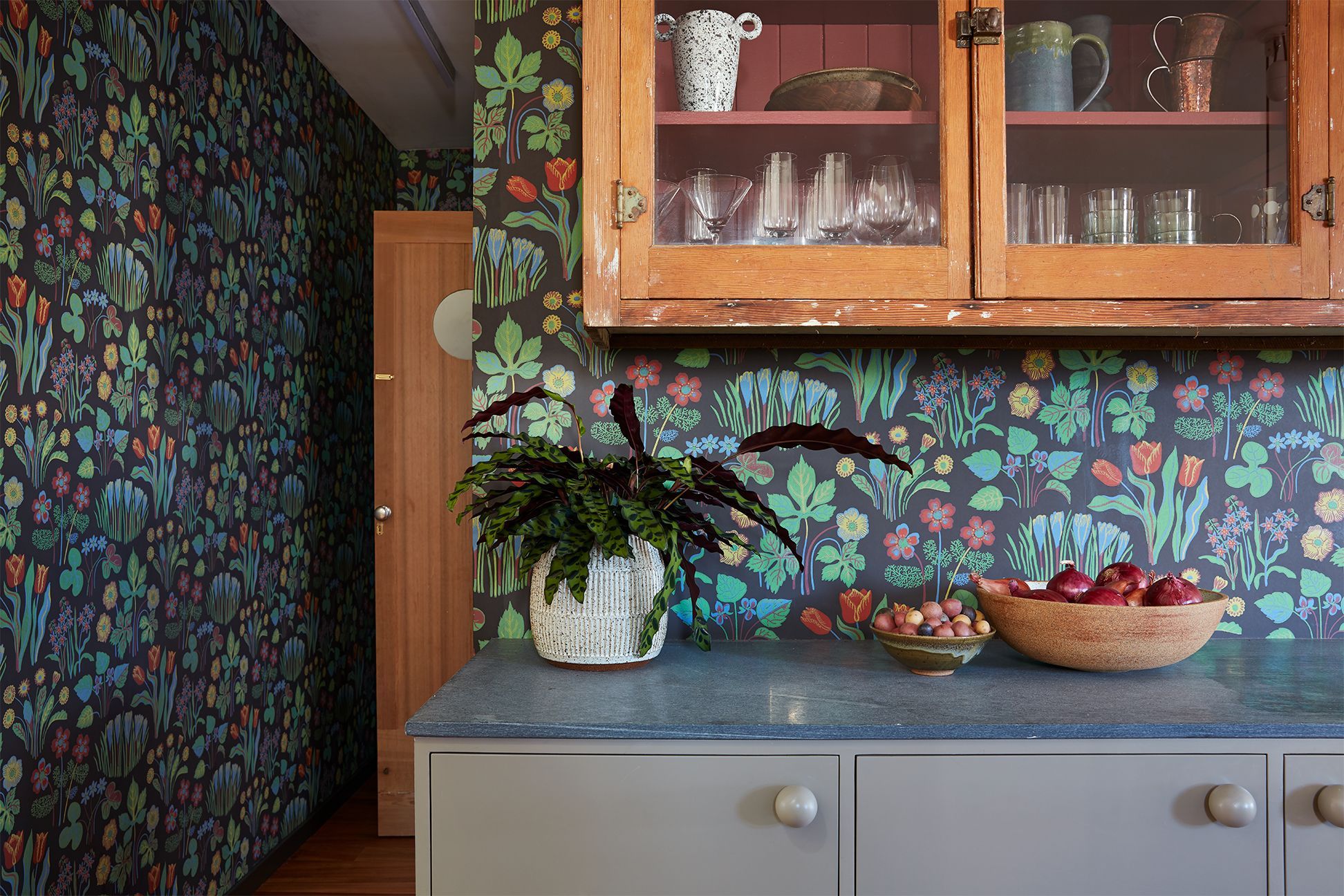 1944x1296 Kitchen Wallpaper Ideas That'll Inspire a Bold, Botanical Makeover