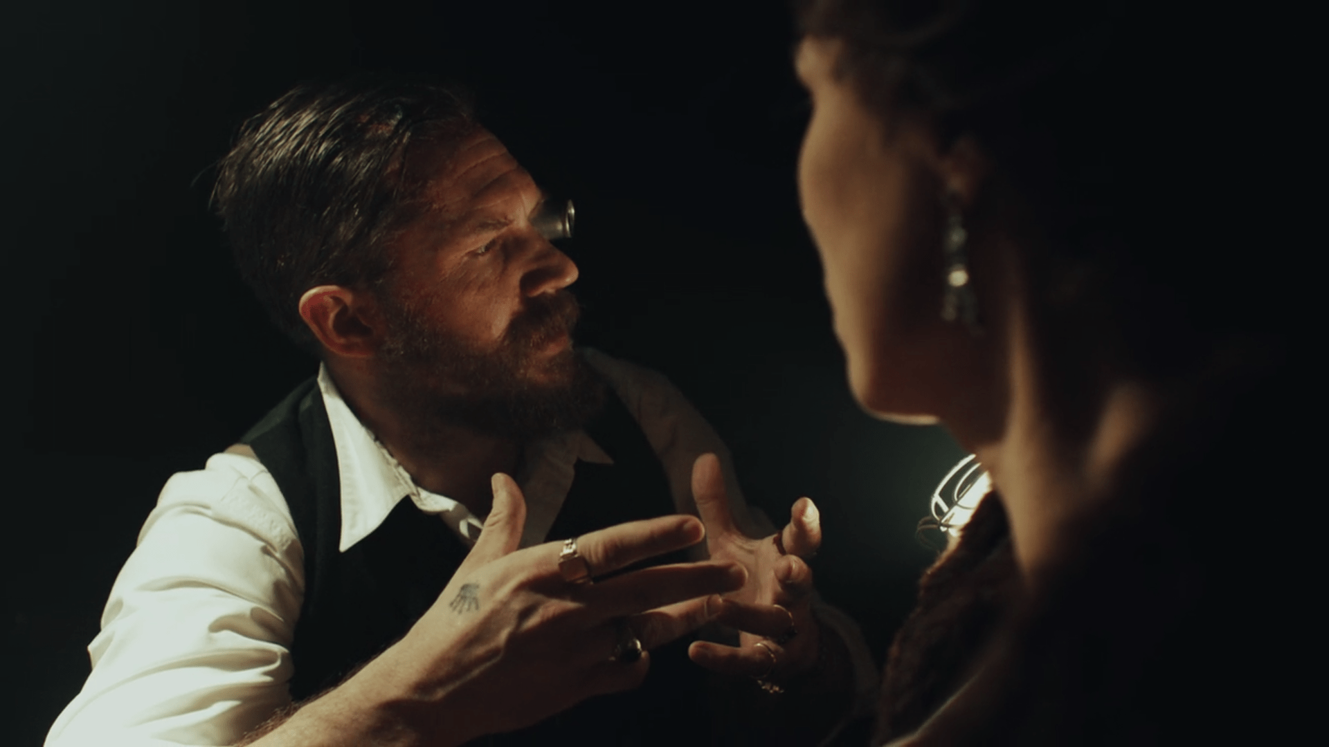1920x1080 Spoilers S03E04 A cool tattoo on a character's hand