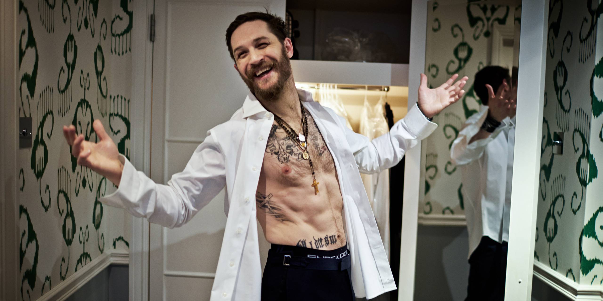 2560x1280 Tom Hardy wallpaper