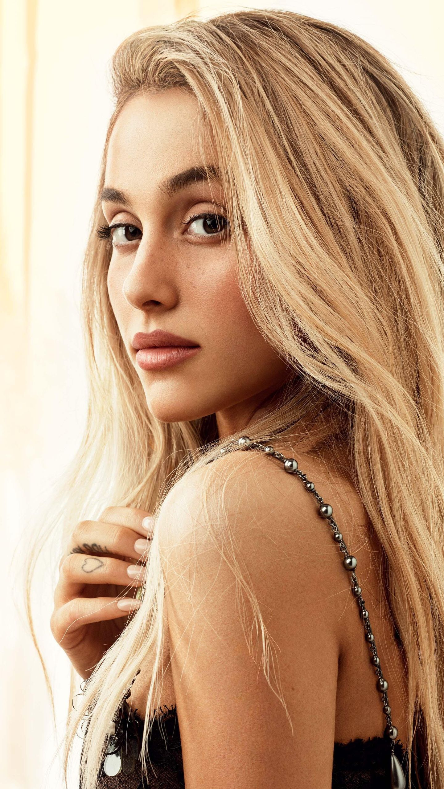 1440x2560 Ariana Grande Vogue Samsung Galaxy S S7 , Google Pixel XL , Nexus 6P , LG G5 , HD 4k Wallpaper, Image, Background, Photos and Picture