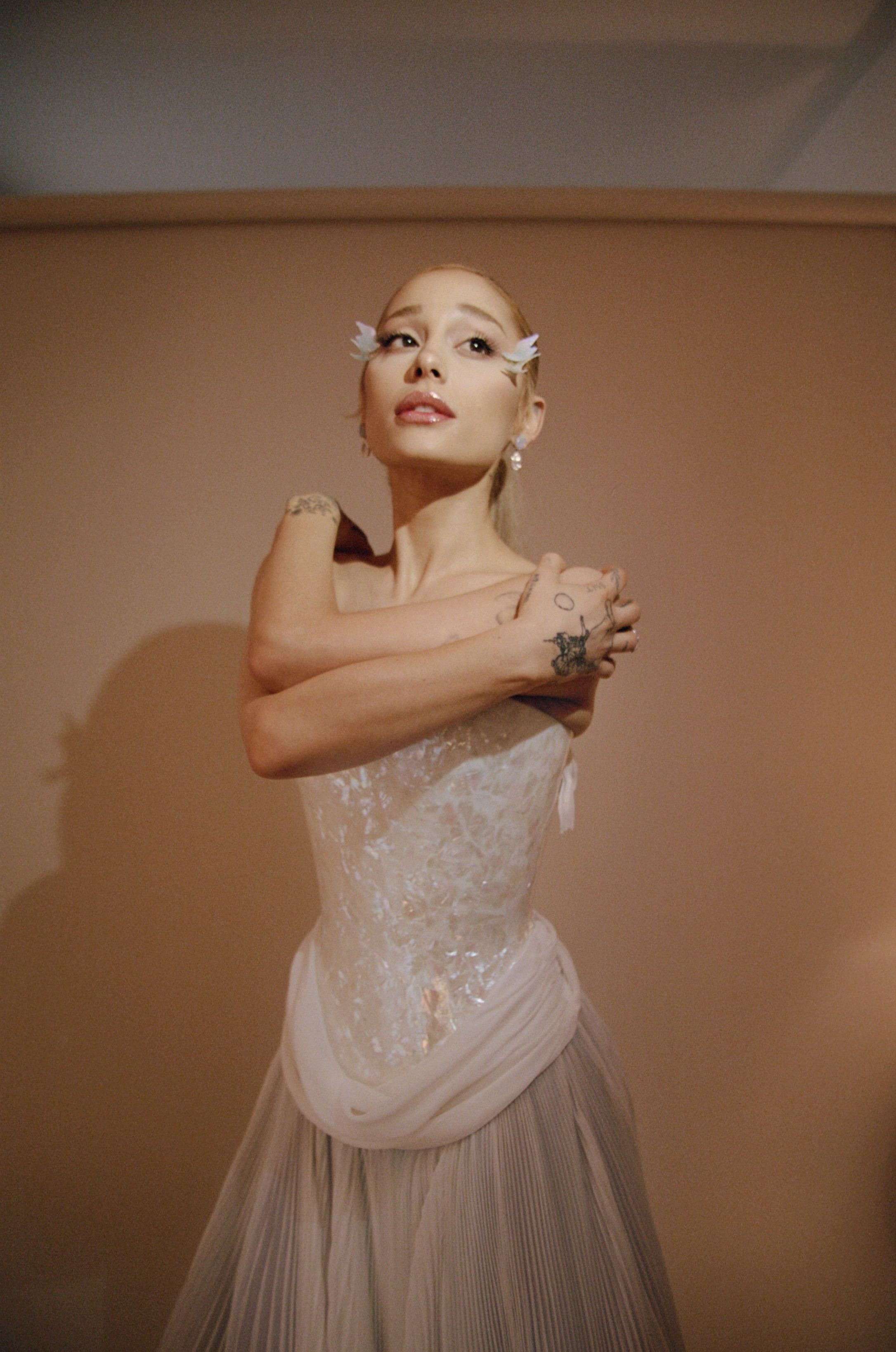 2171x3275 Ariana Grande's 2024 Met Gala Beauty Is An Ode to Glinda the Good Witch, of Course