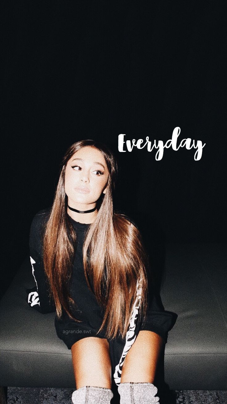 736x1307 Ariana Grande iPhone Wallpaper