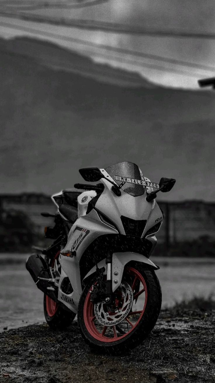 736x1308 Yamaha R15 V4 2024