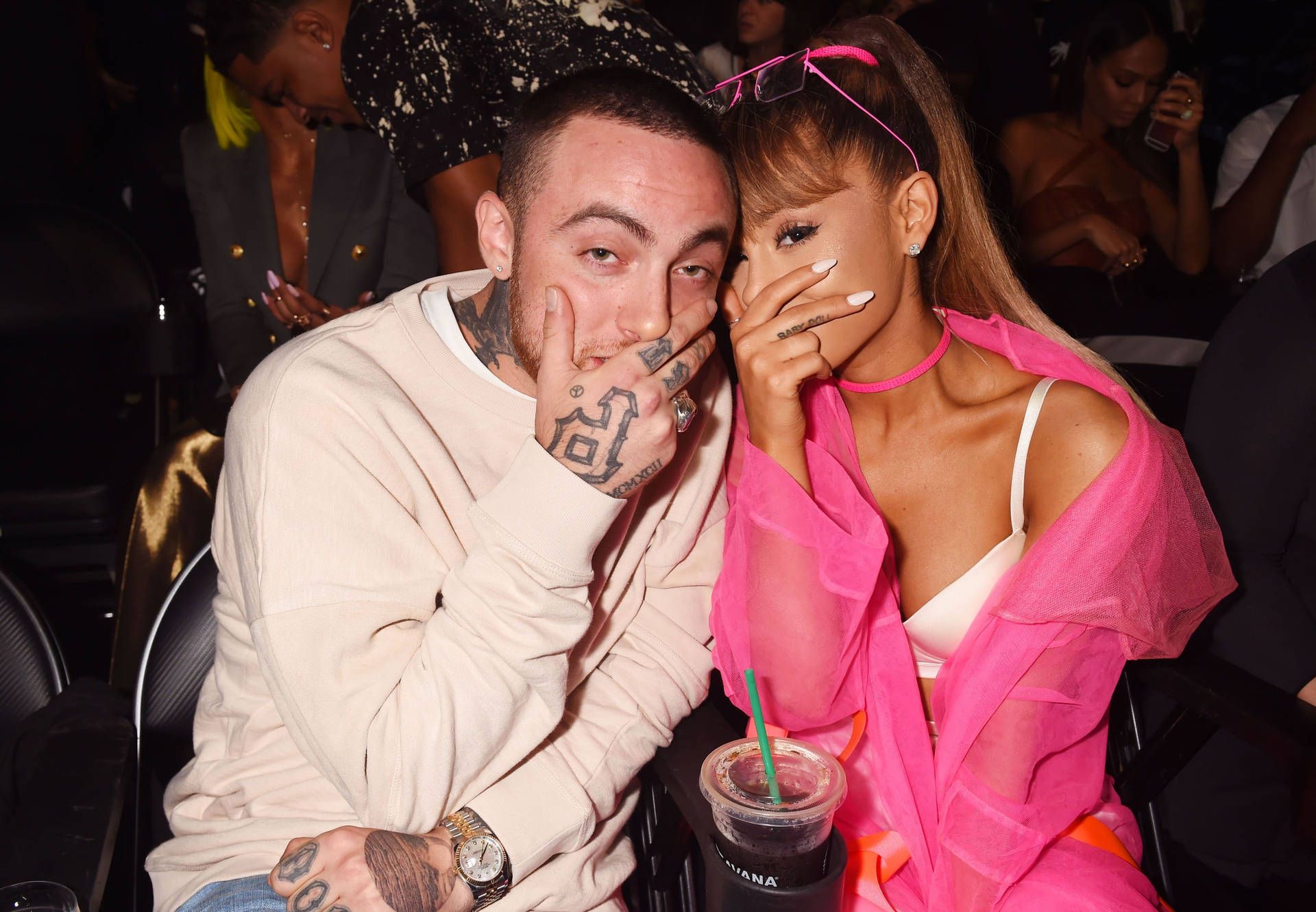 1920x1331 Download Ariana Grande And Mac Miller 4k Wallpaper
