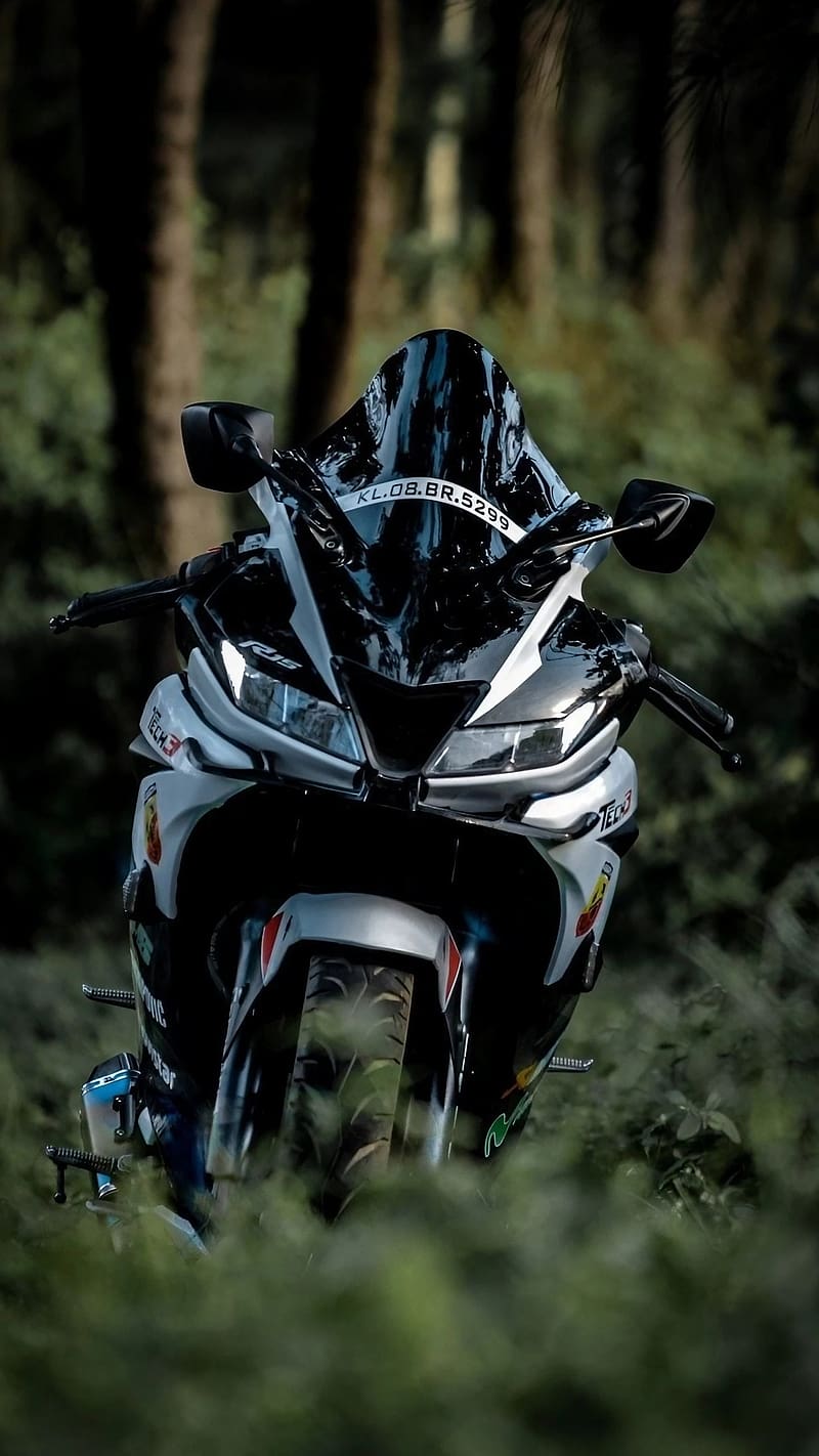 800x1422 HOT ! V4 Bike Wallpaper Yamaha R15 HD Photo Black Bike Yamaha R15 HD Image Yamaha R15 V4 M MotoGP Edition On