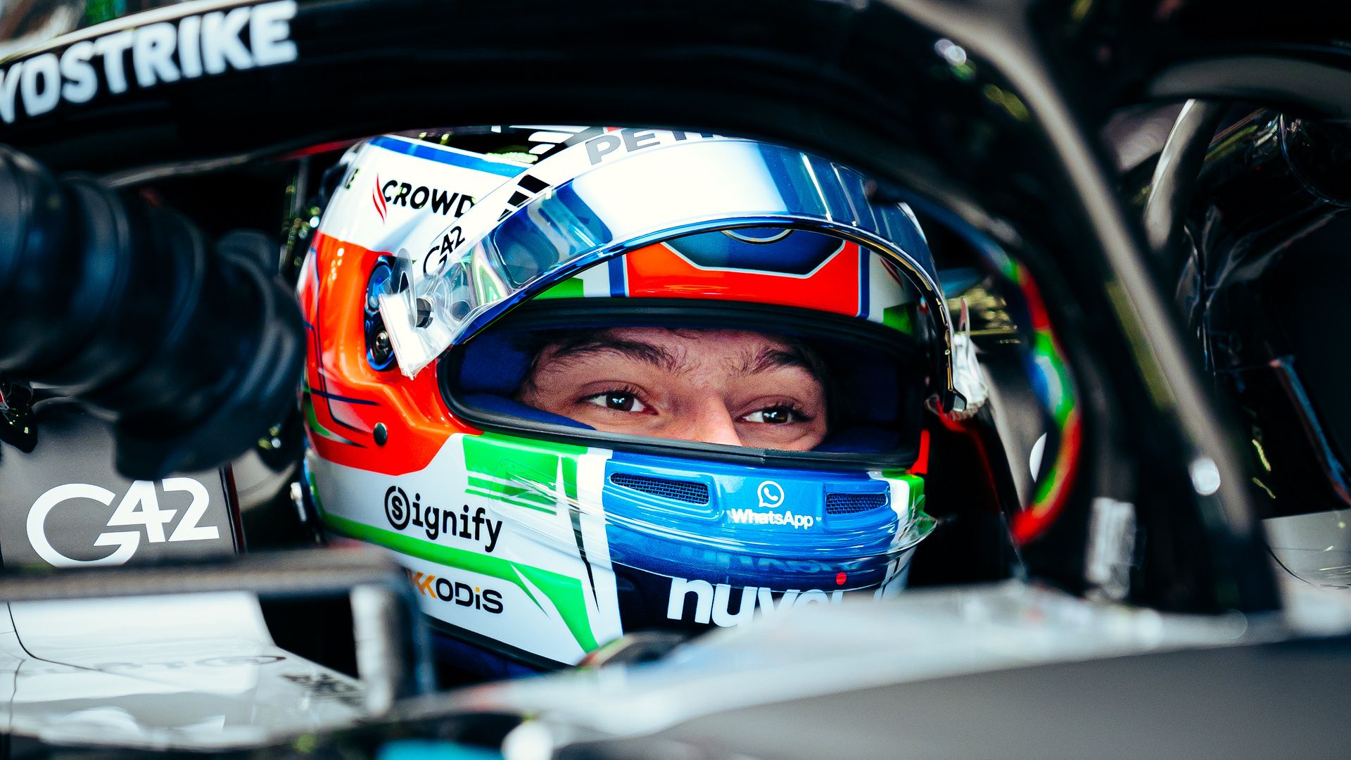 1920x1080 Kimi Antonelli feeling “lucky” to work with highly regarded F1 engineer Peter Bonnington