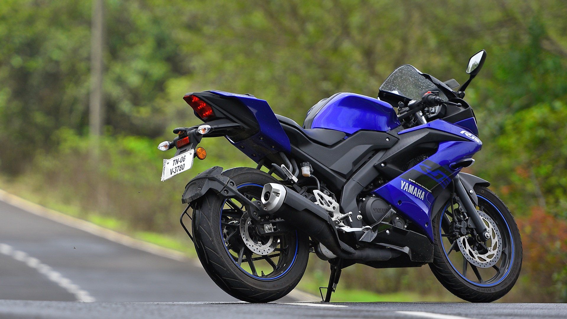 1920x1080 Yamaha R15 V4 Racing Blue Wallpaper