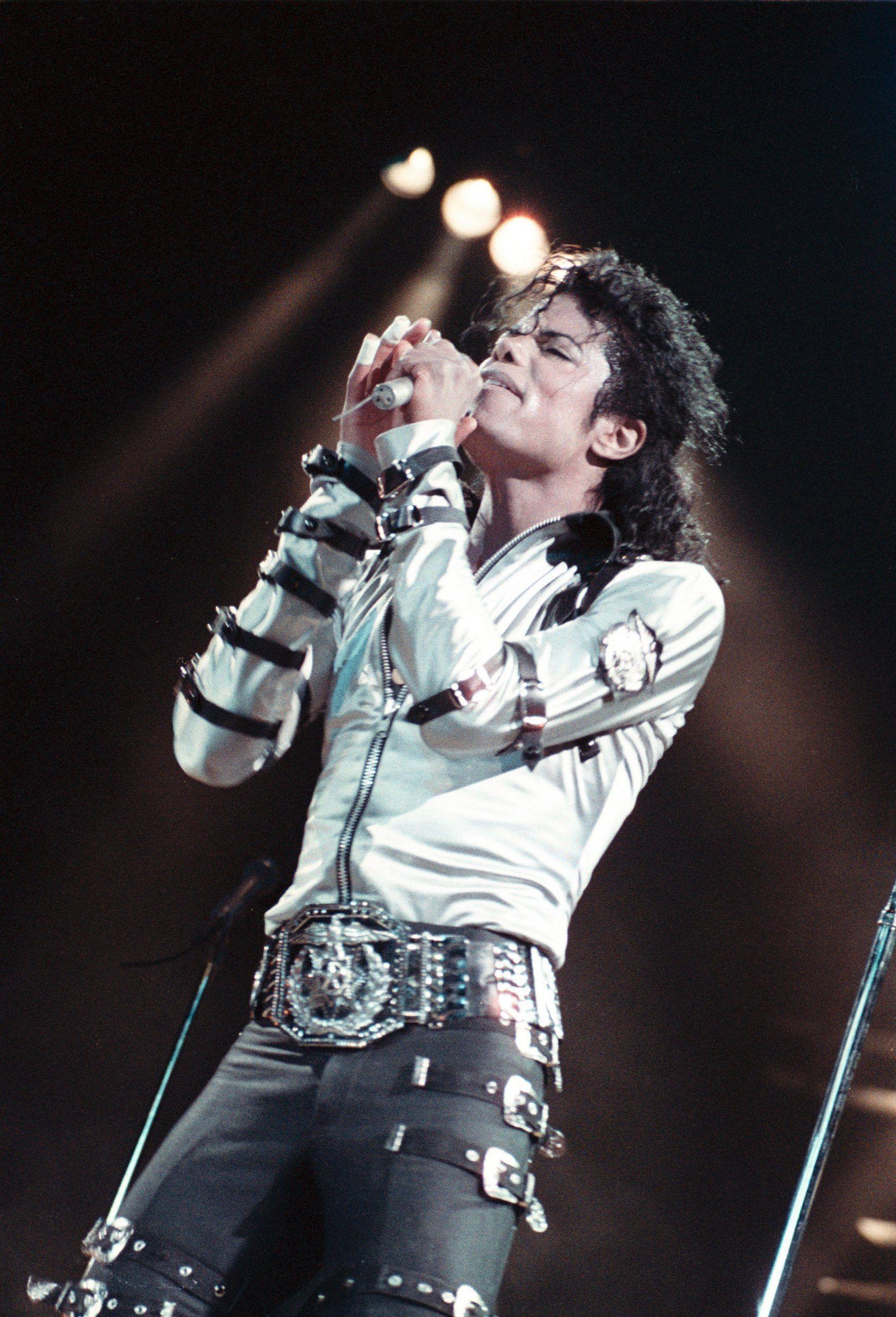 1743x2560 Bad Tour Shirt (Second Leg) Jackson Photo