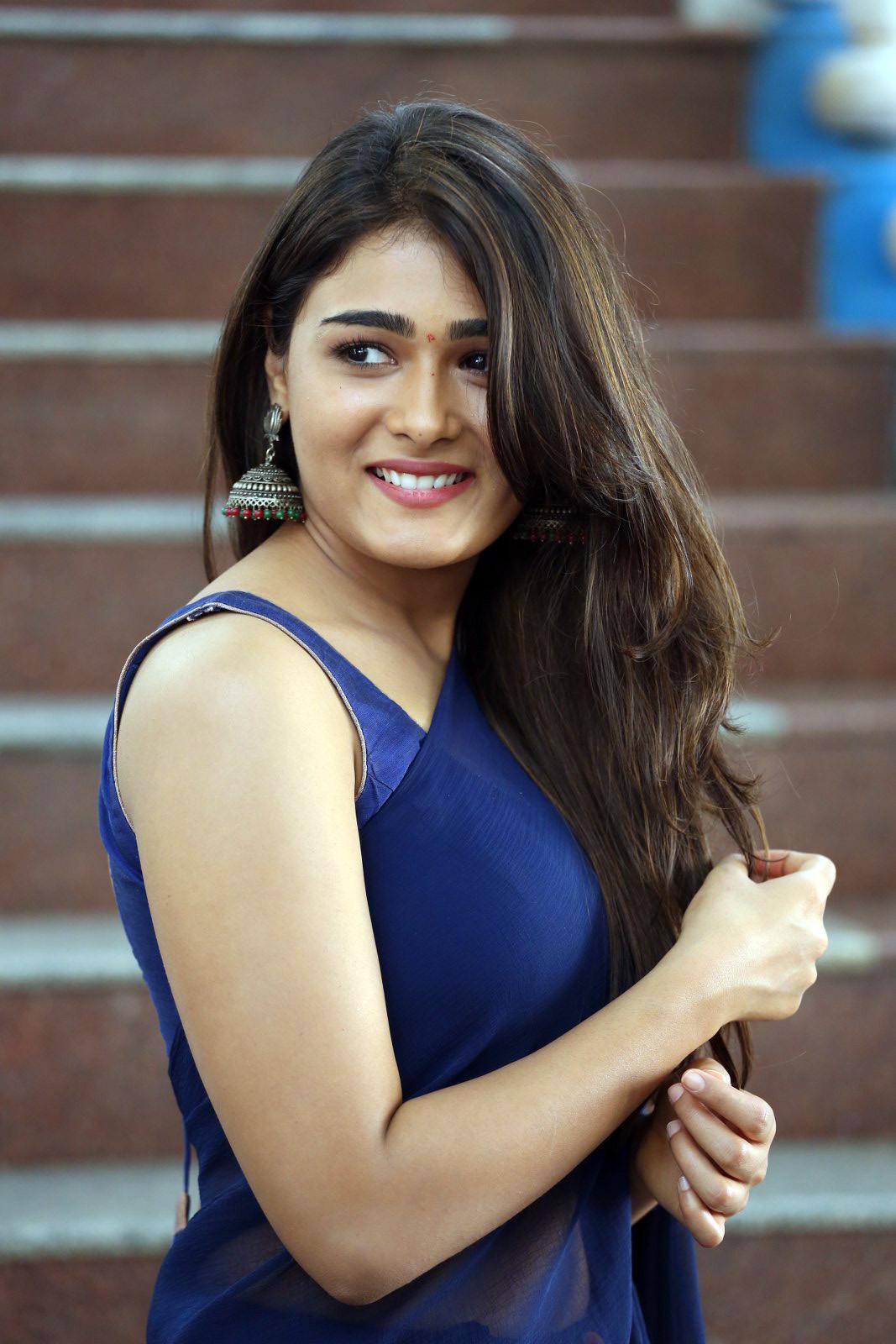 Shalini Pandey Wallpapers - Top Free Shalini Pandey Backgrounds ...