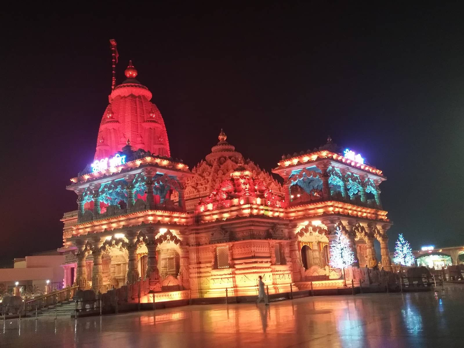 1600x1200 Rangeeli Mahal Barsana (2025)
