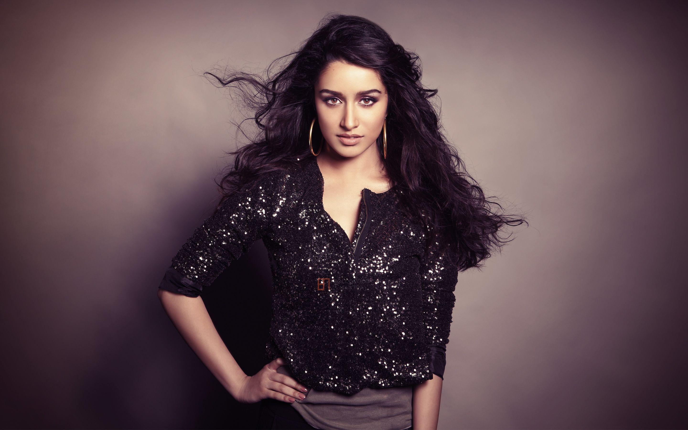 2880x1800 Shraddha Kapoor signed on for 'Half Girlfriend'. Shraddha Kapoor