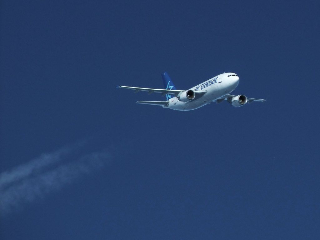 1024x768 Airbus A310 Wallpaper