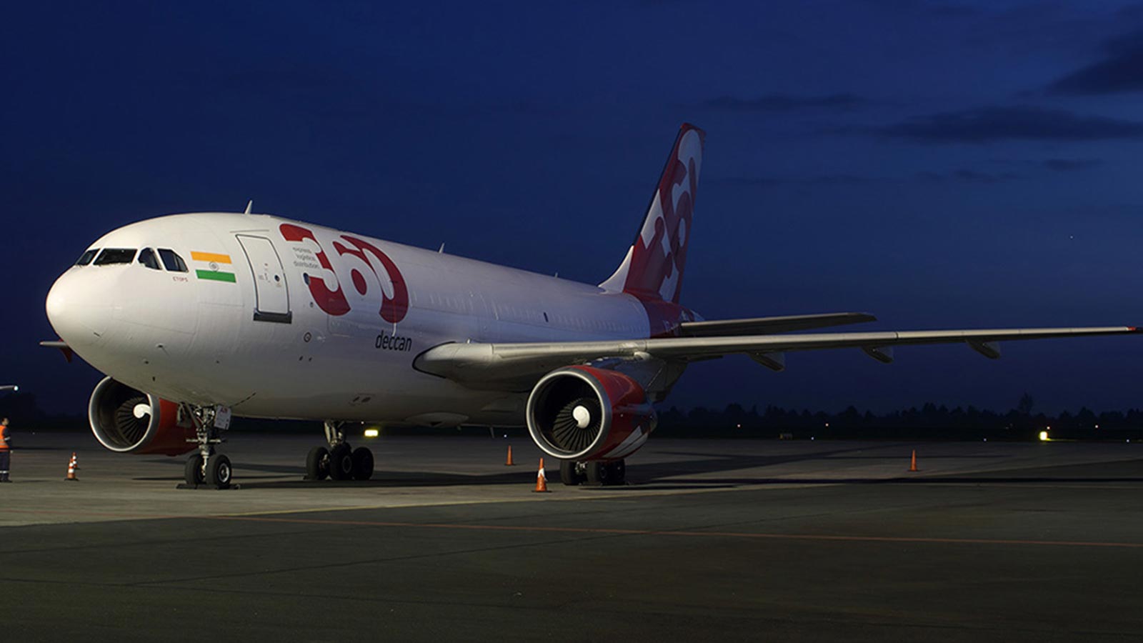 1600x900 Airbus A310 300F