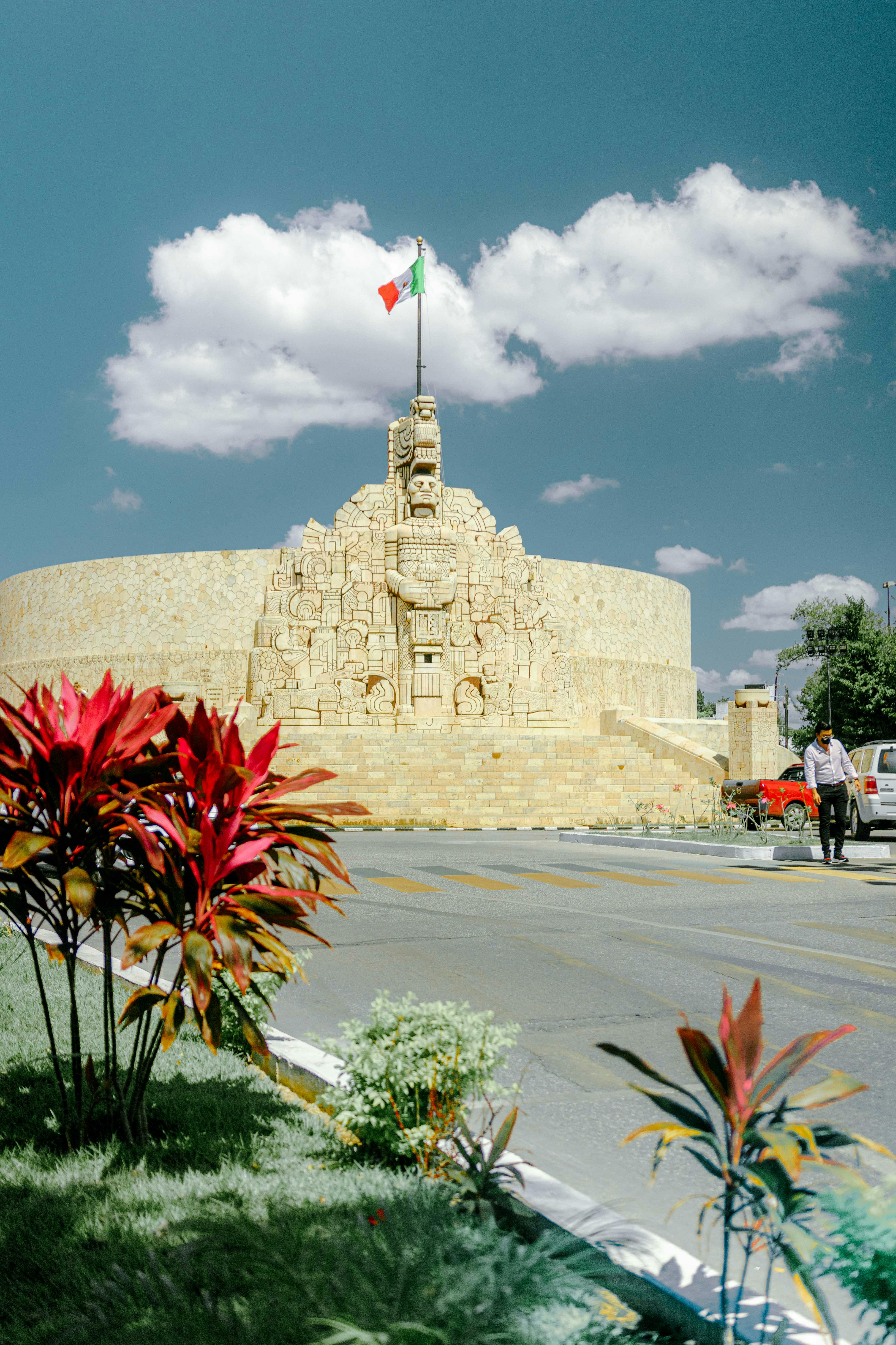 4534x6801 Photo of a Monument in Mexico · Free
