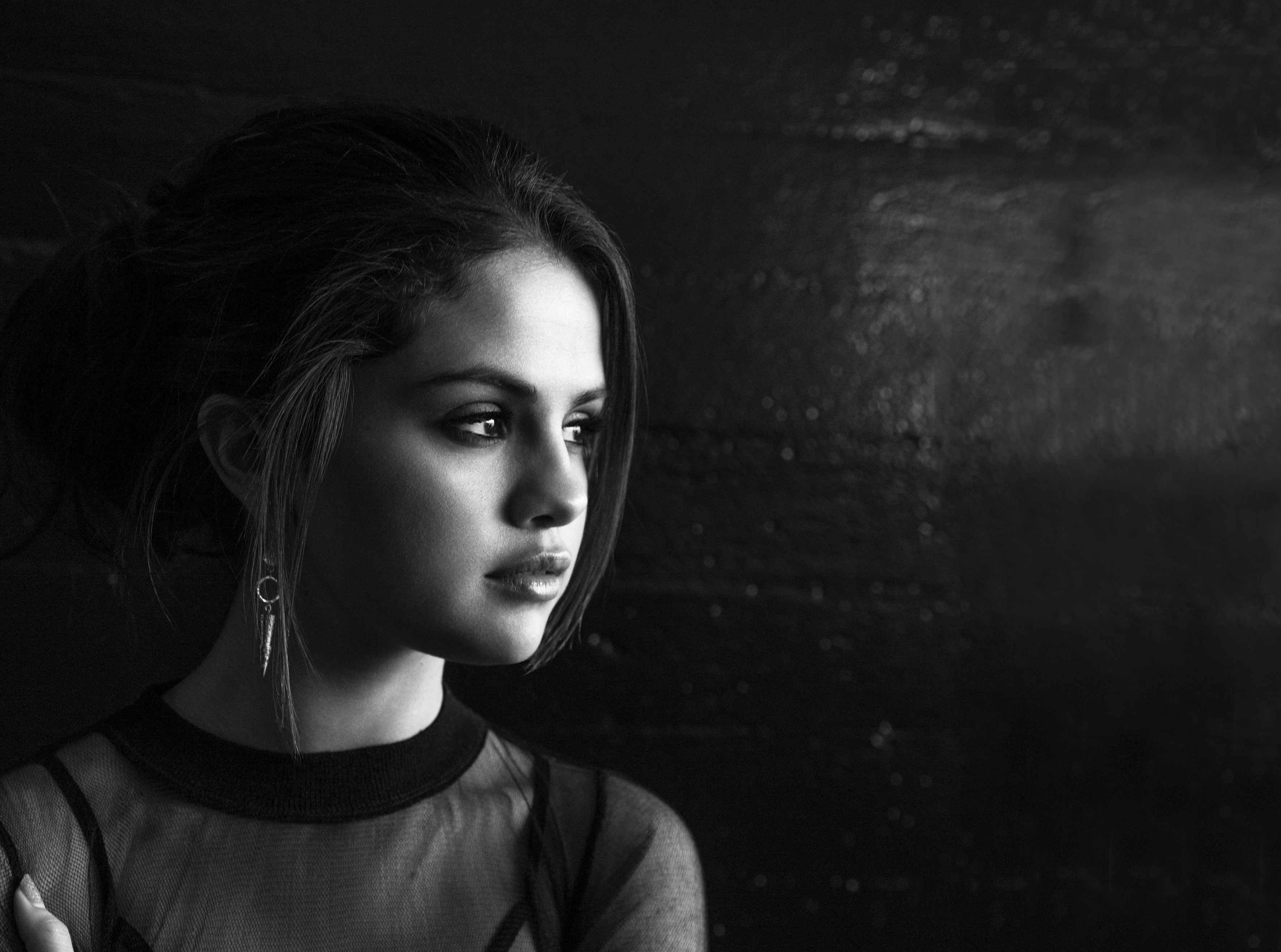 3541x2631 Wallpaper portrait, black and white, celebrity, Selena Gomez for mobile and desktop, section музыка, resolution 3541x2631