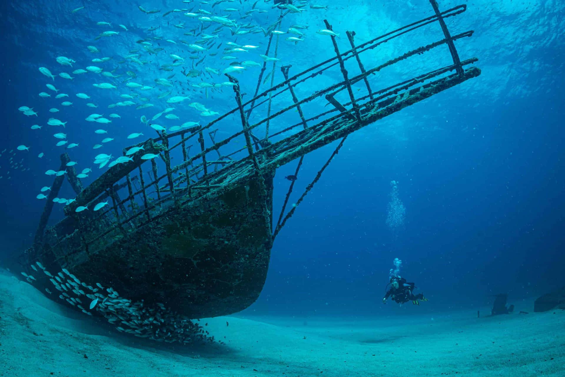 1920x1280 Shipwreck Wallpaper