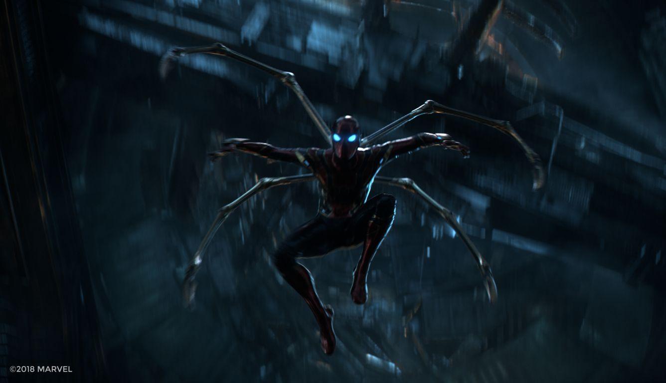 1336x768 Tom Holland As Spider Man Iron Spider Suit Infinity War