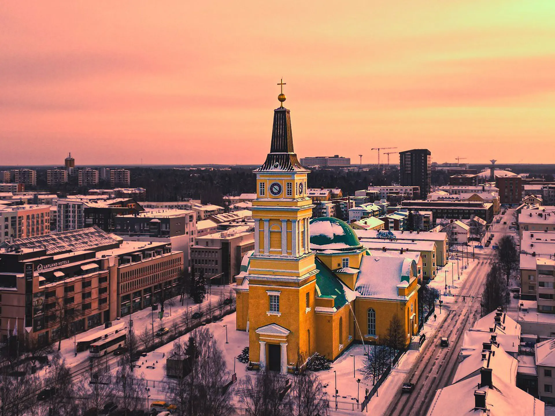 1920x1440 Oulu railway station