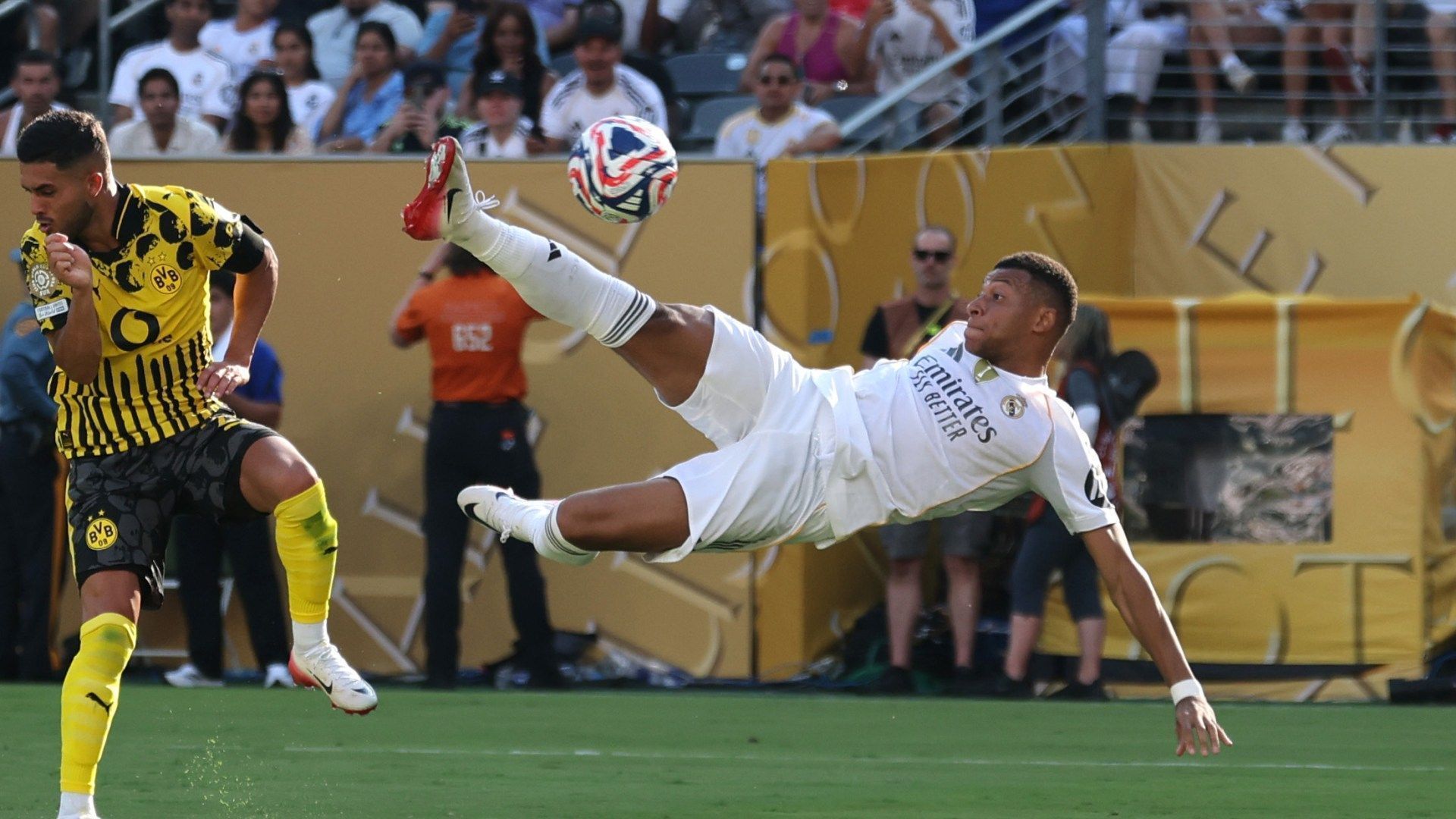1920x1080 Mbappe nets in thrilling Real Madrid win against Dortmund at Club World Cup