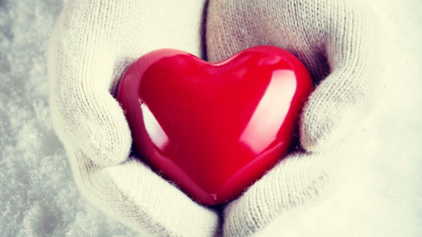 1366x768 Beautiful Love Heart Wallpaper HD Pics