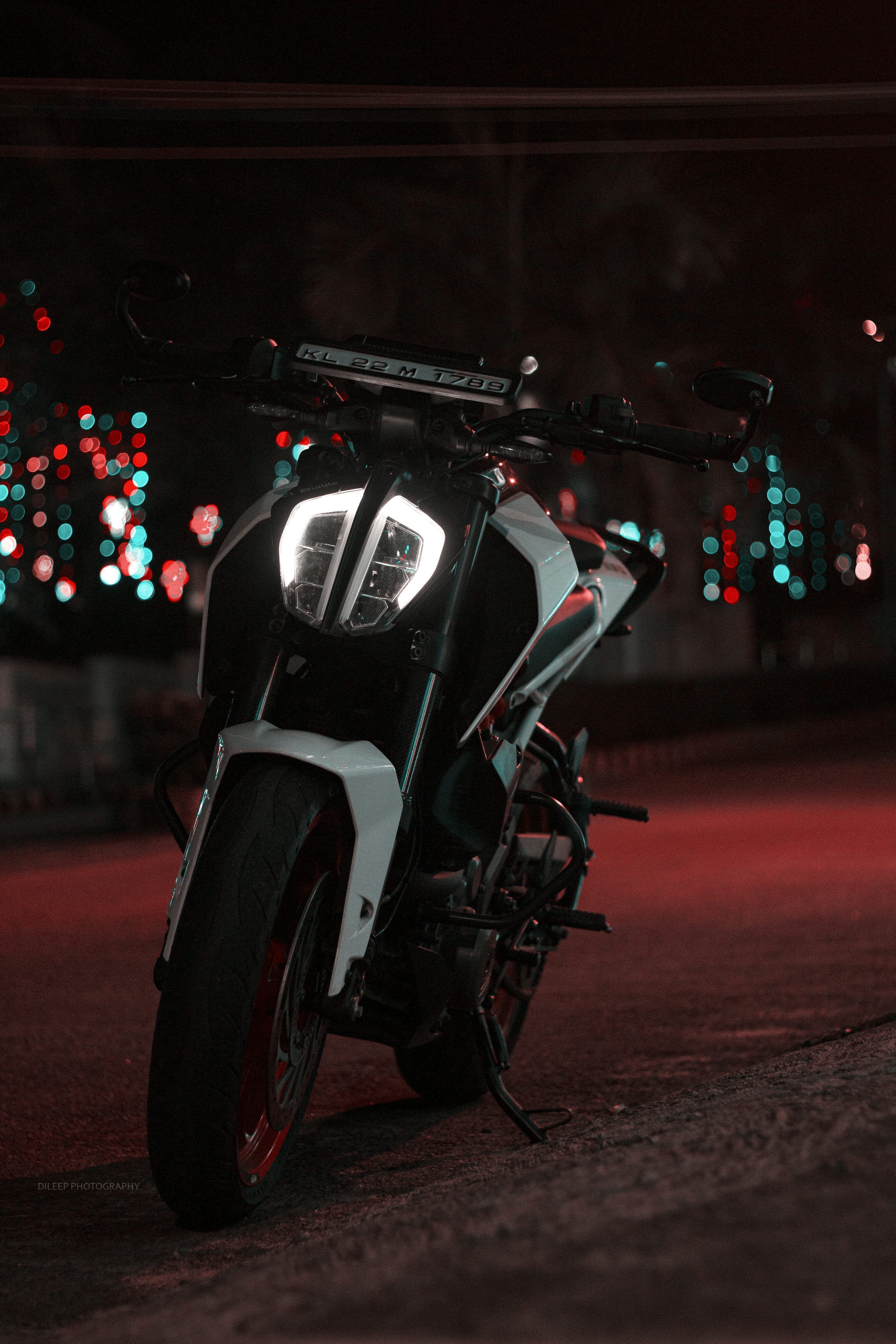 3000x4500 Ktm Duke 390 Picture. Download Free Image