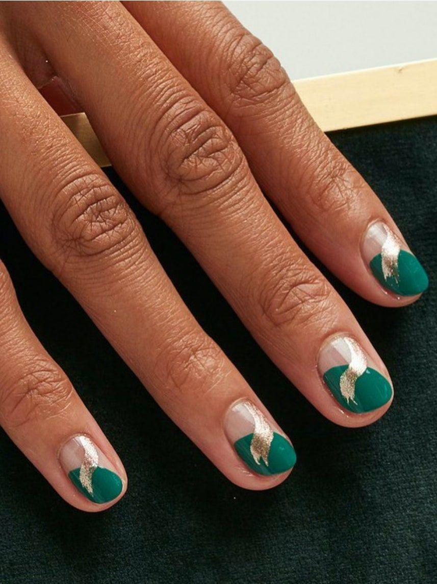 857x1143 Christmas and Holiday Nail Art Ideas