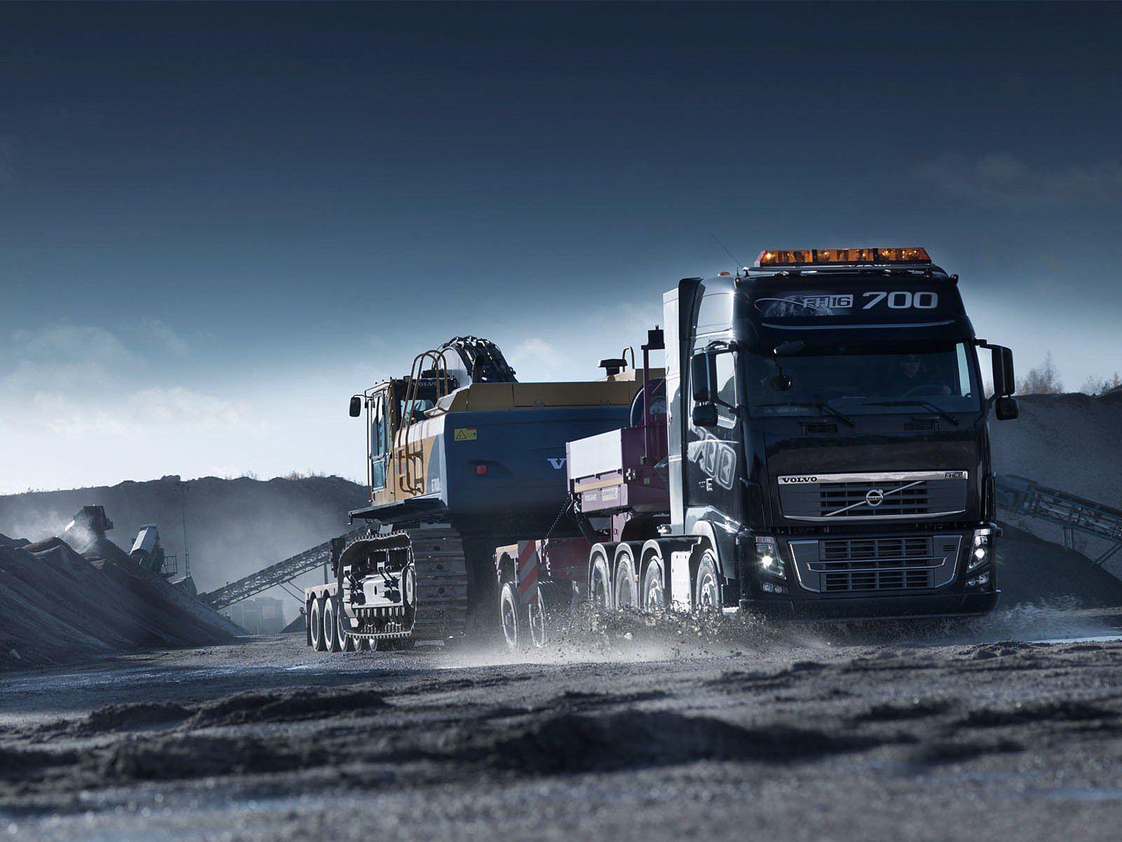 1600x1200 Absolutely Stunning Truck Wallpaper in HD