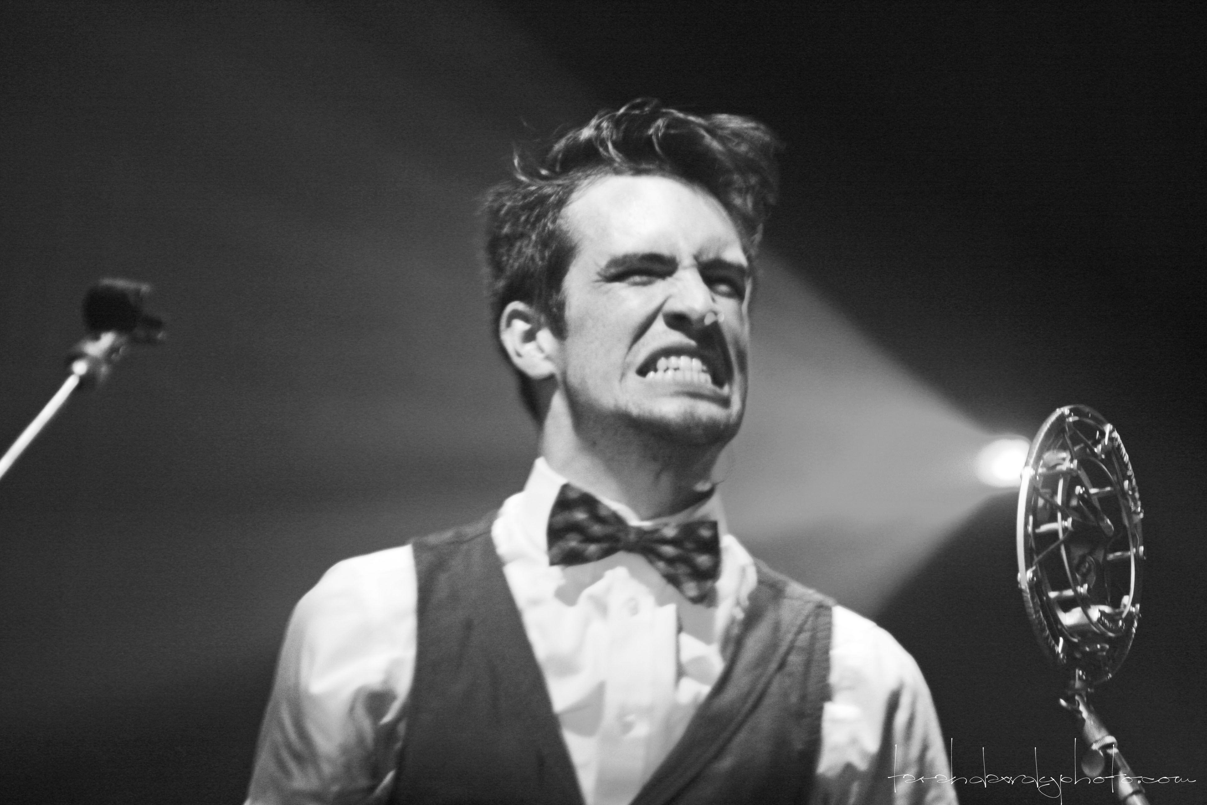 3888x2592 Brendon Urie Wallpaper