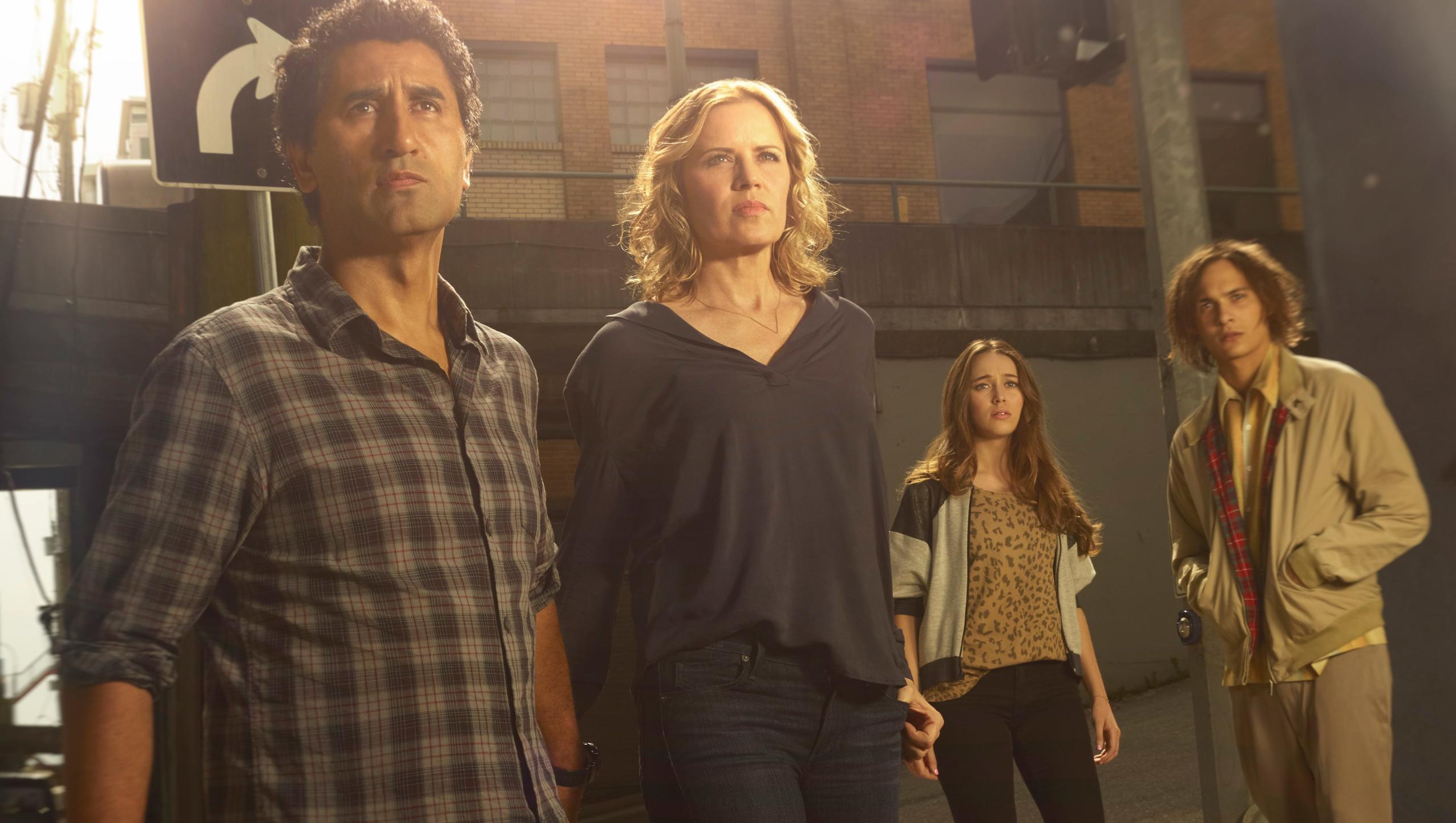 2552x1442 Fear the Walking Dead Desktop Wallpaper