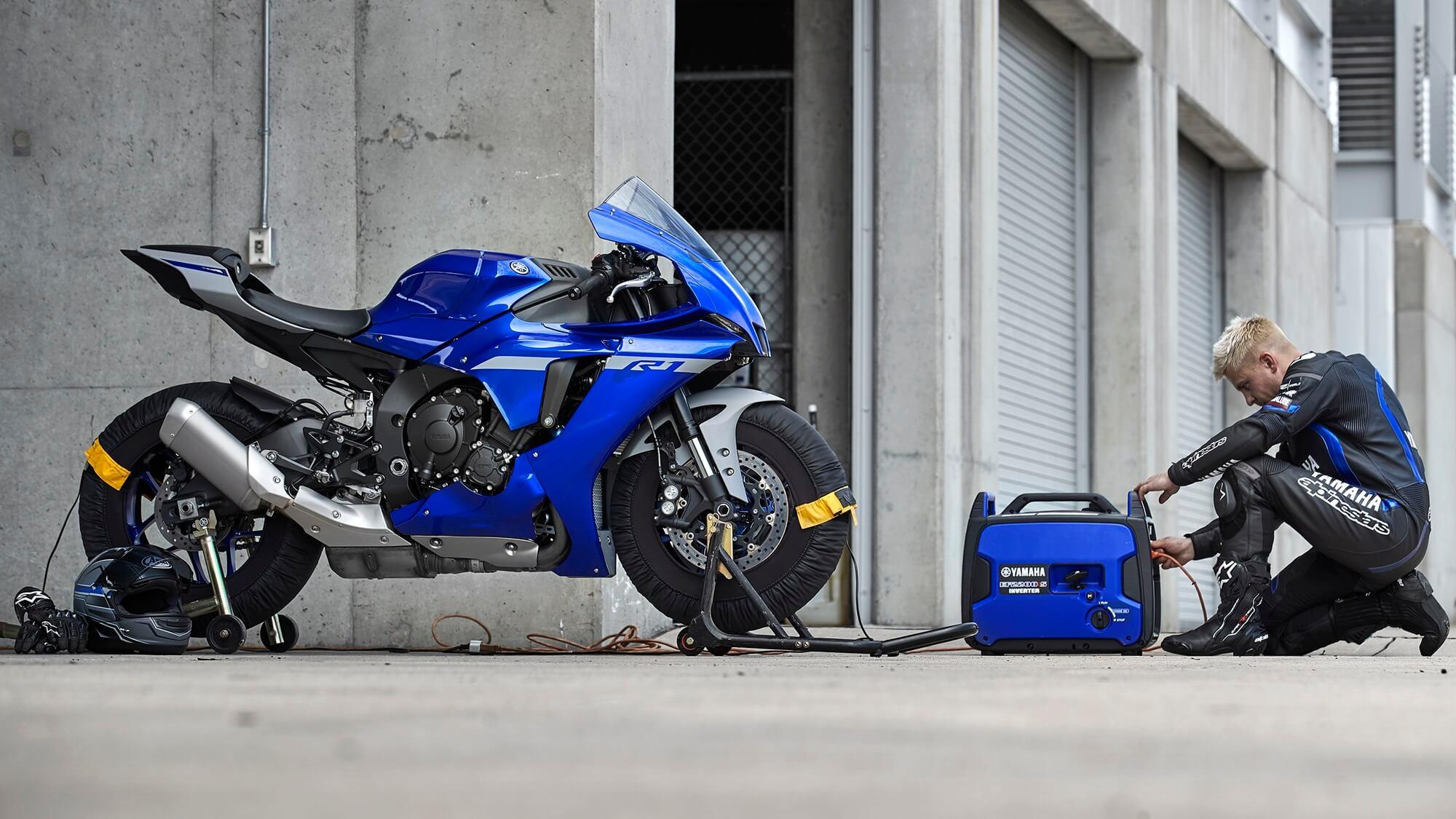 2000x1125 Yamaha YZF R1 HD Wallpaperv. IAMABIKER Motorcycle!