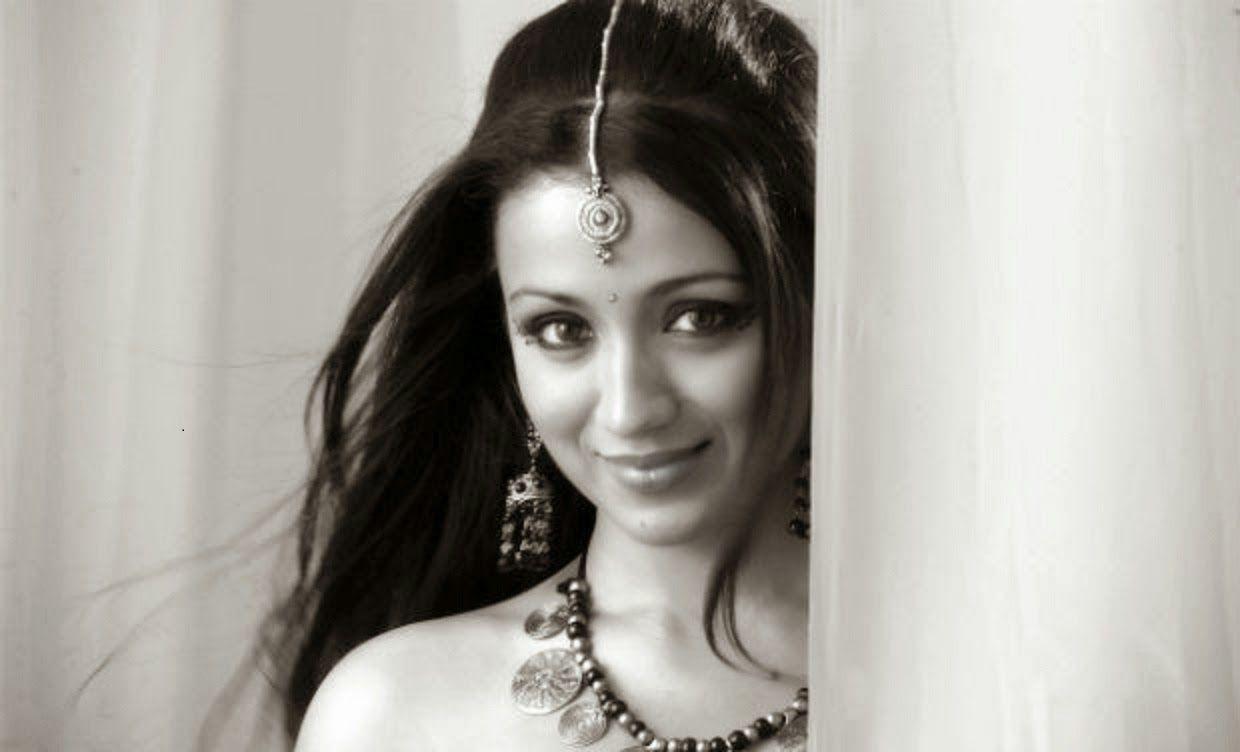 1240x752 Telgu Actress Trisha Krishnan hot photo HD wallpaper