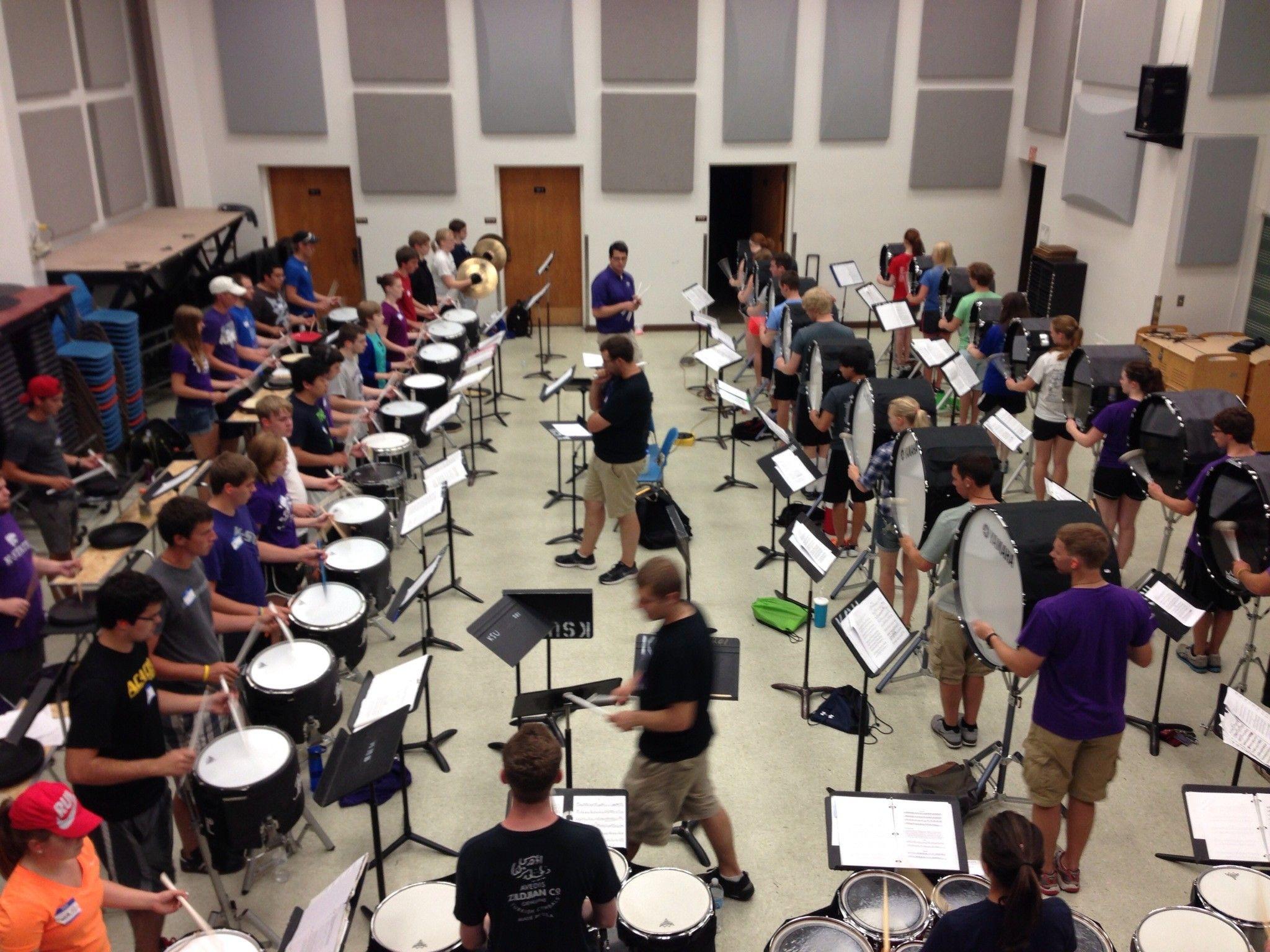 2048x1536 Marching Band Music Wallpaper