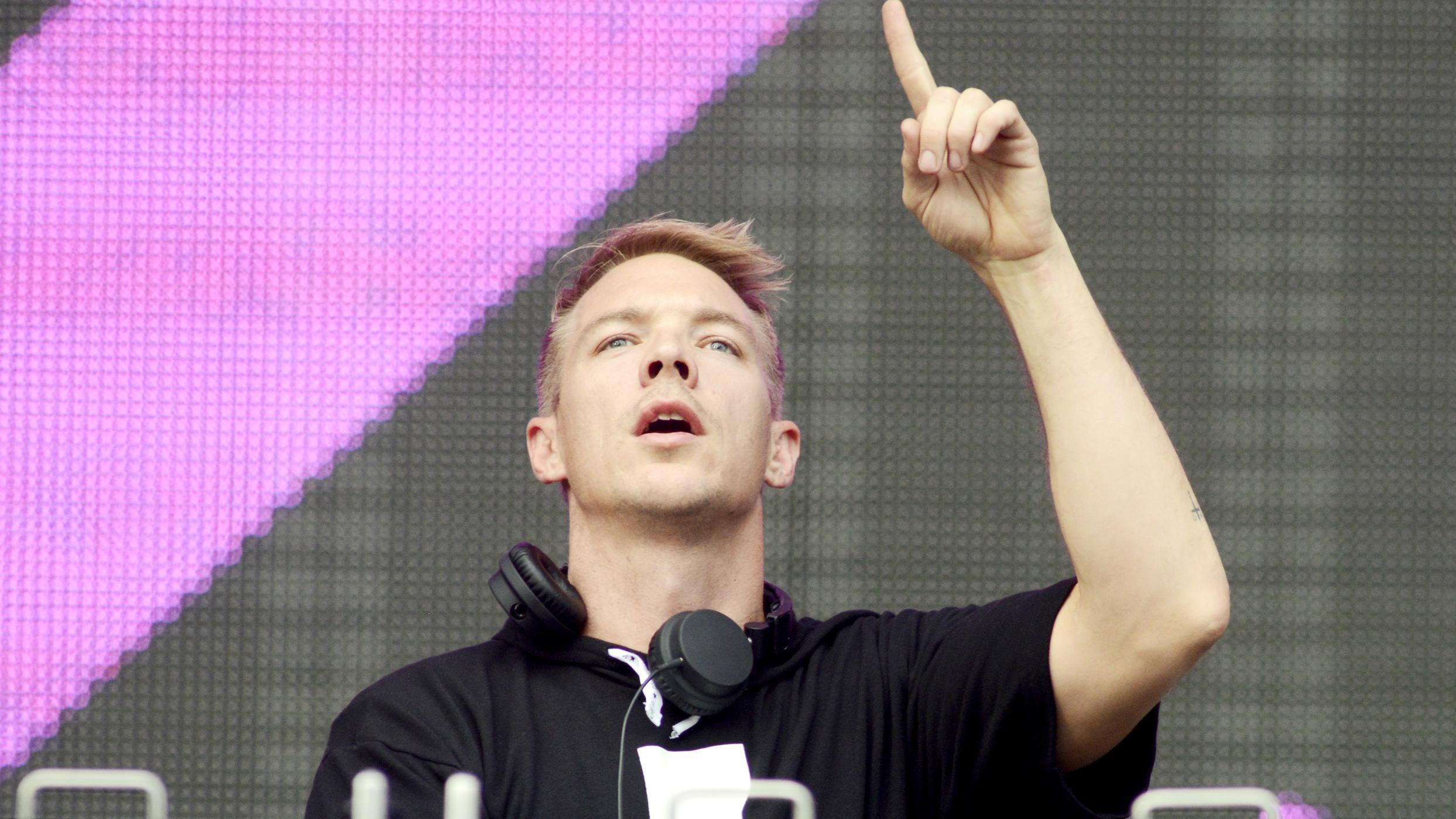 2487x1399 Diplo Wallpaper HD