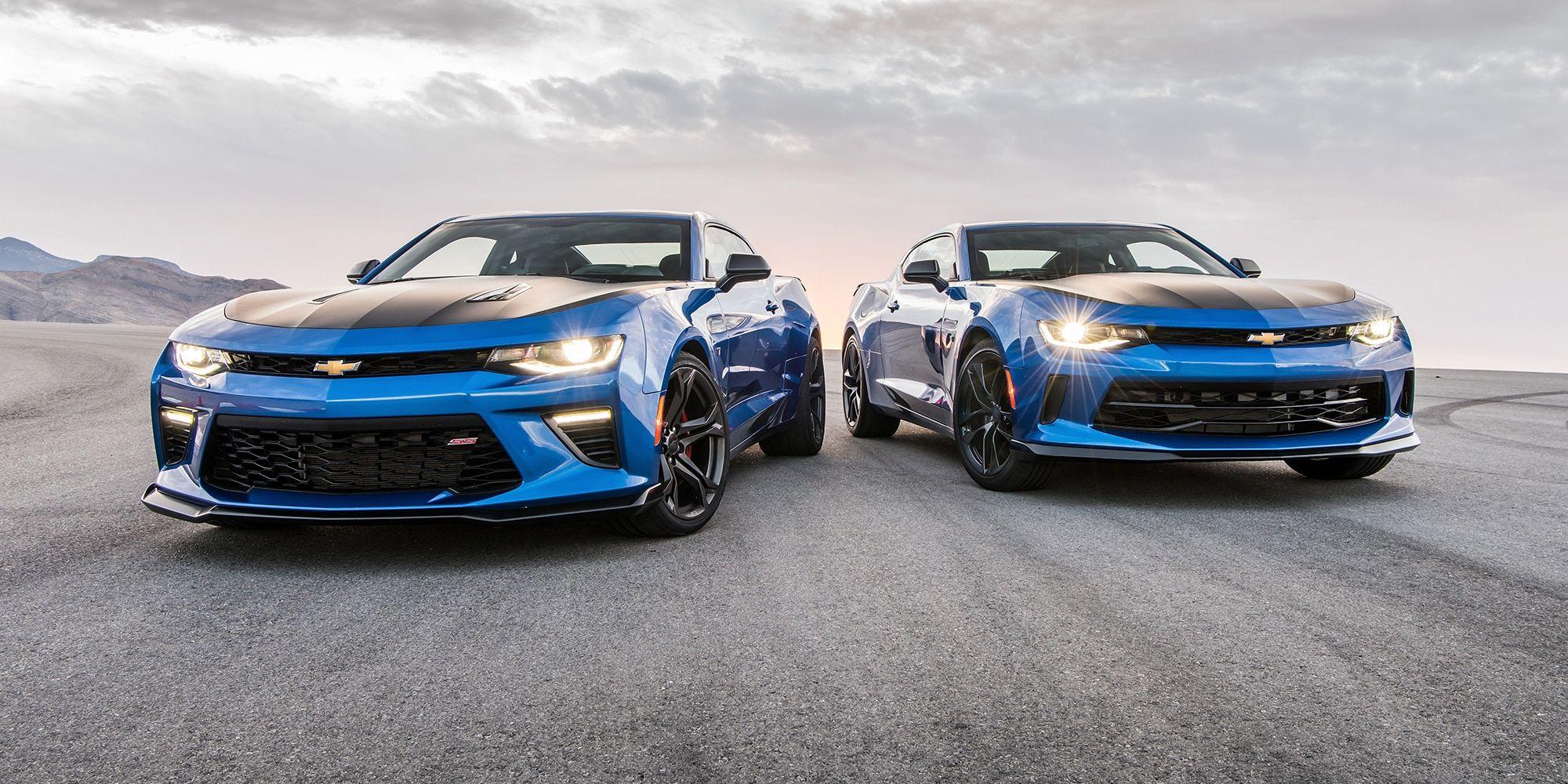 2000x1000 Camaro ZL1 1LE blue color 2 cars dual screen 4k HD wallpaper