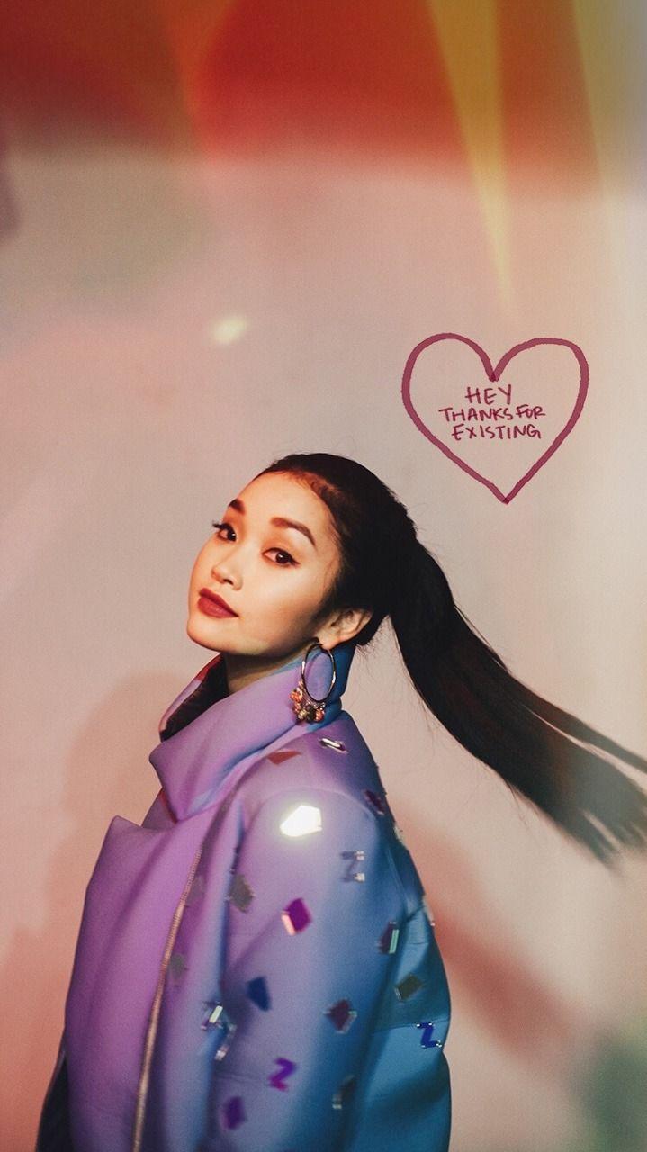 719x1280 lana condor background