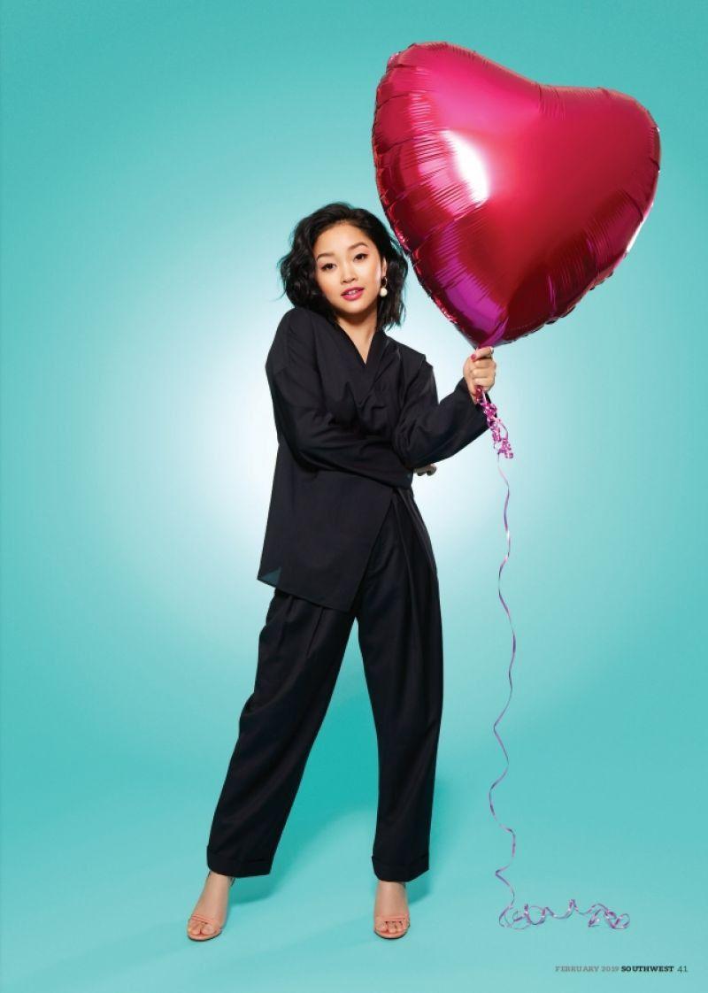 800x1122 Lana Condor wallpaper
