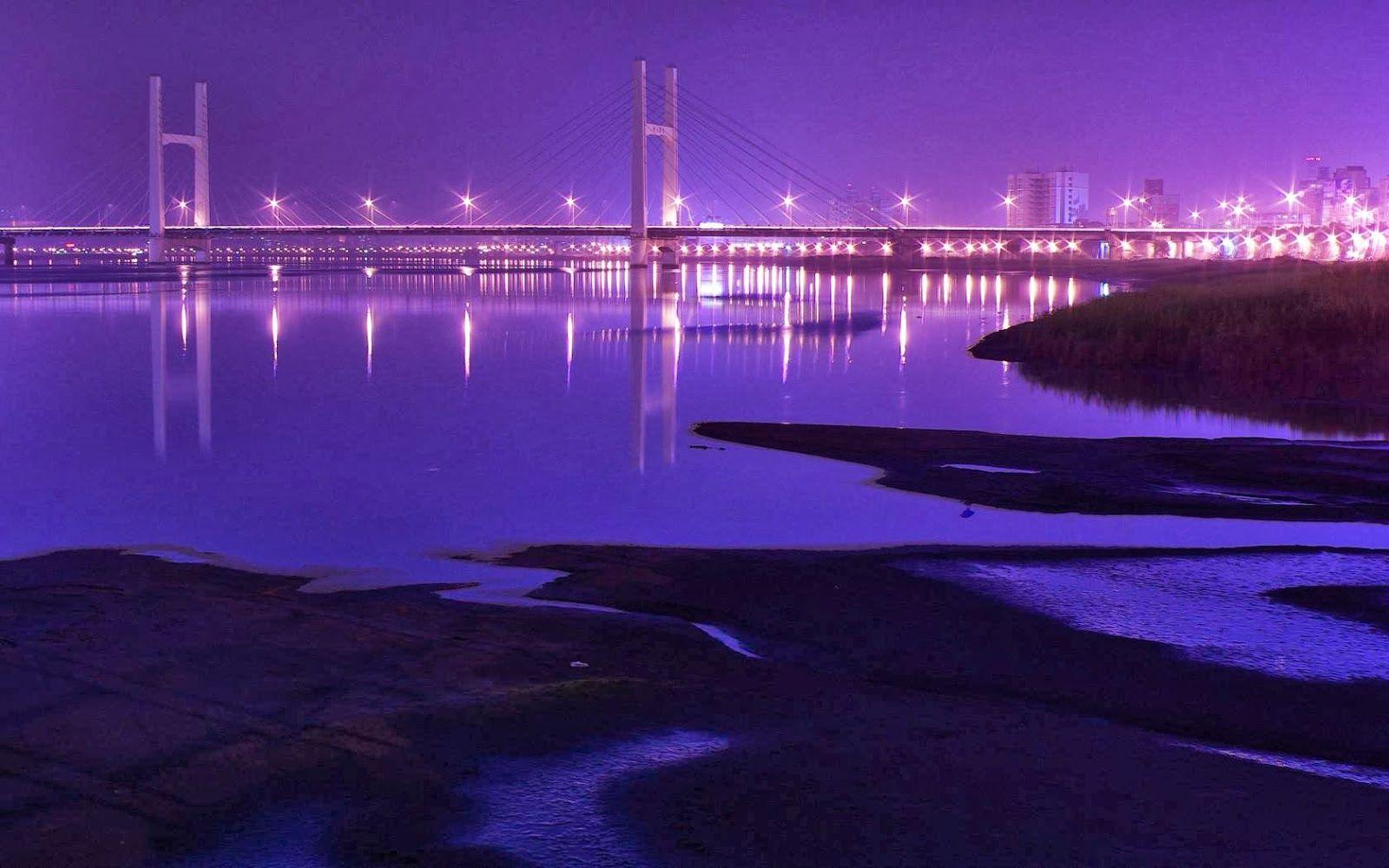 1600x1000 HD Wallpaper Desktop: Purple Background HD DeskTop Wallpaper