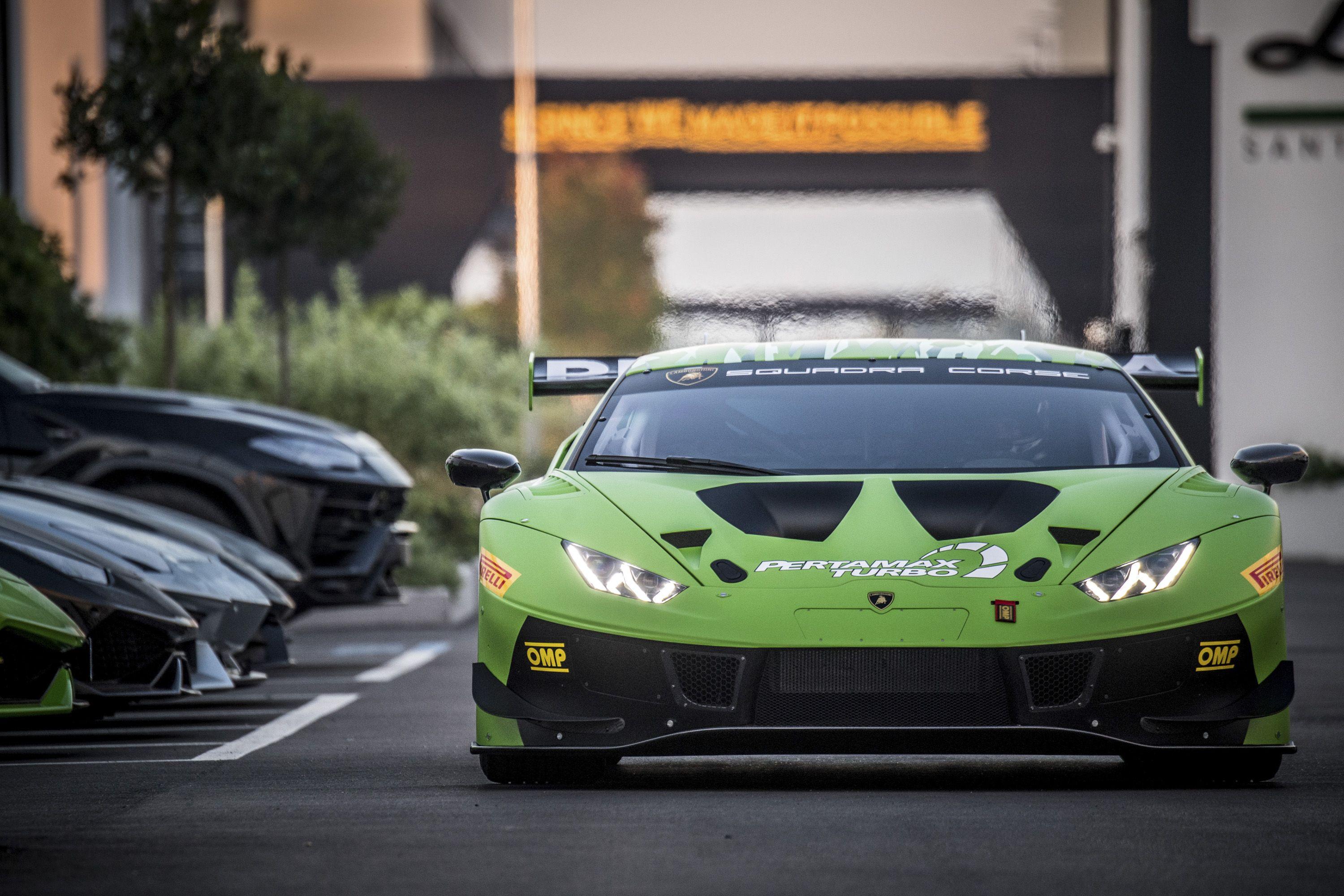 3000x2000 Lamborghini Huracán GT3 EVO Front Wallpaper (11)