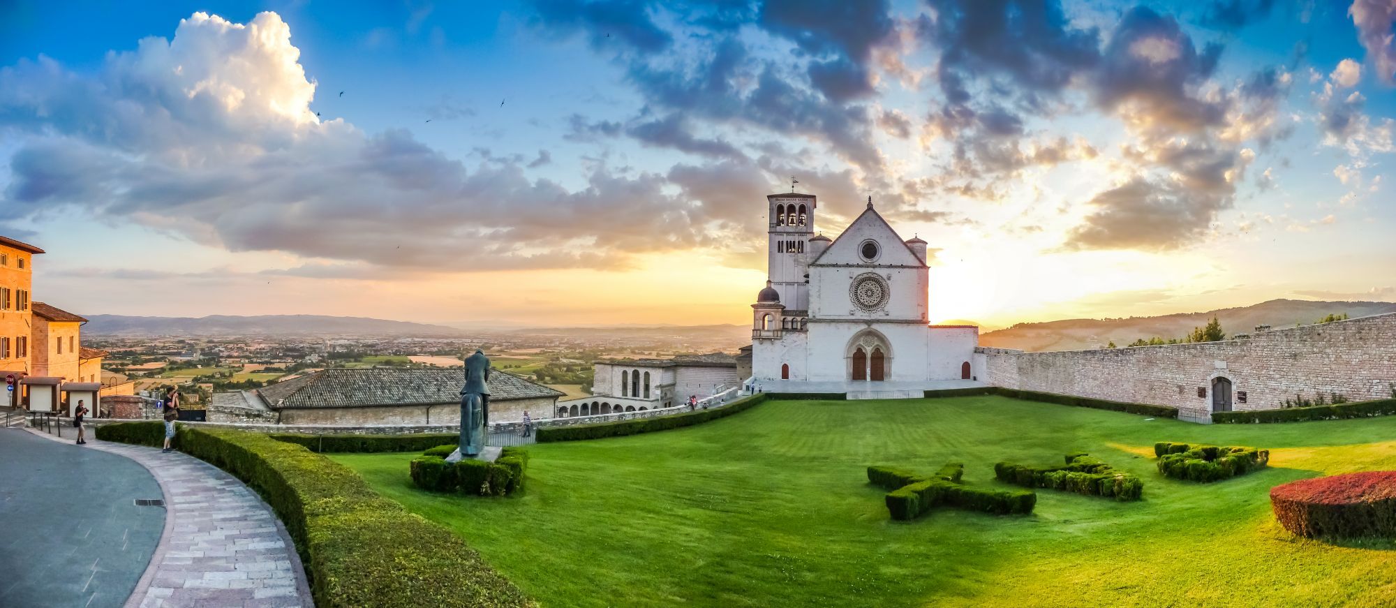2000x871 Umbria: Things to do & Towns to visit
