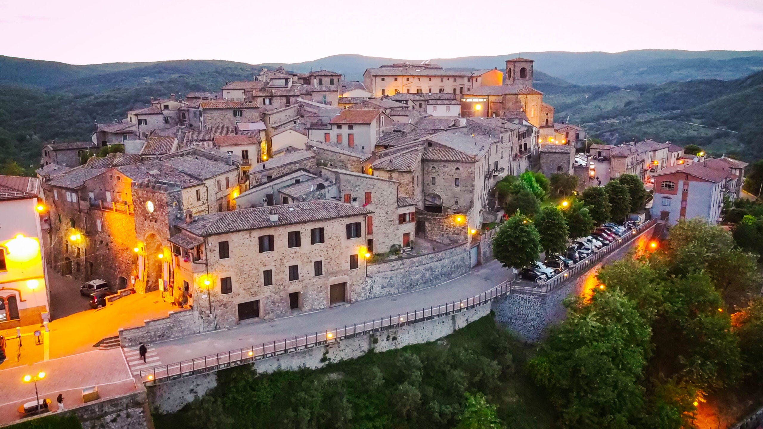 2560x1440 Postcard from Allerona, One of Umbria's Most Beautiful Hill Towns