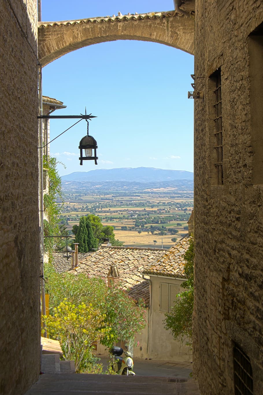 910x1367 HD wallpaper: assisi, italy, street, landscape, summer, umbria, lantern, houses
