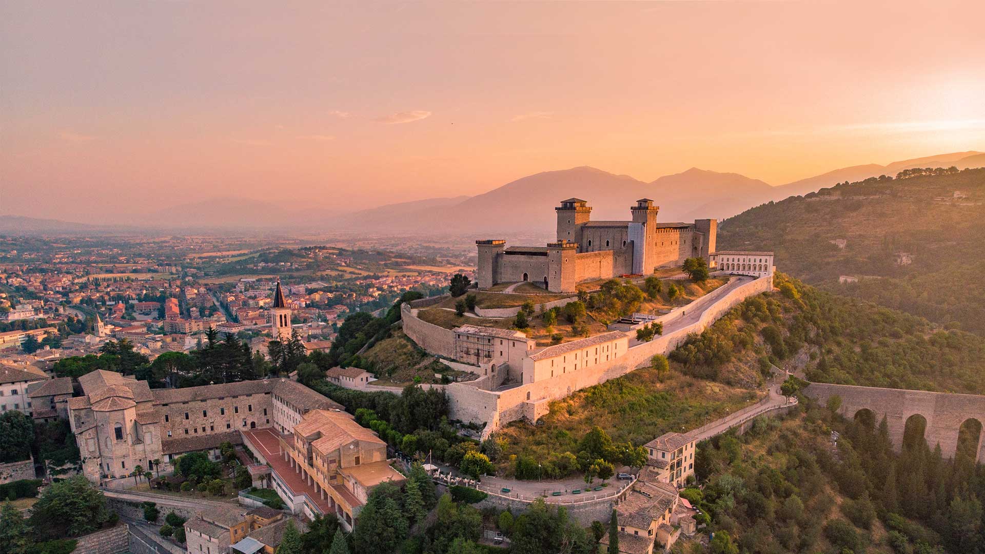 1920x1080 Discover the most beautiful places to visit in Umbria