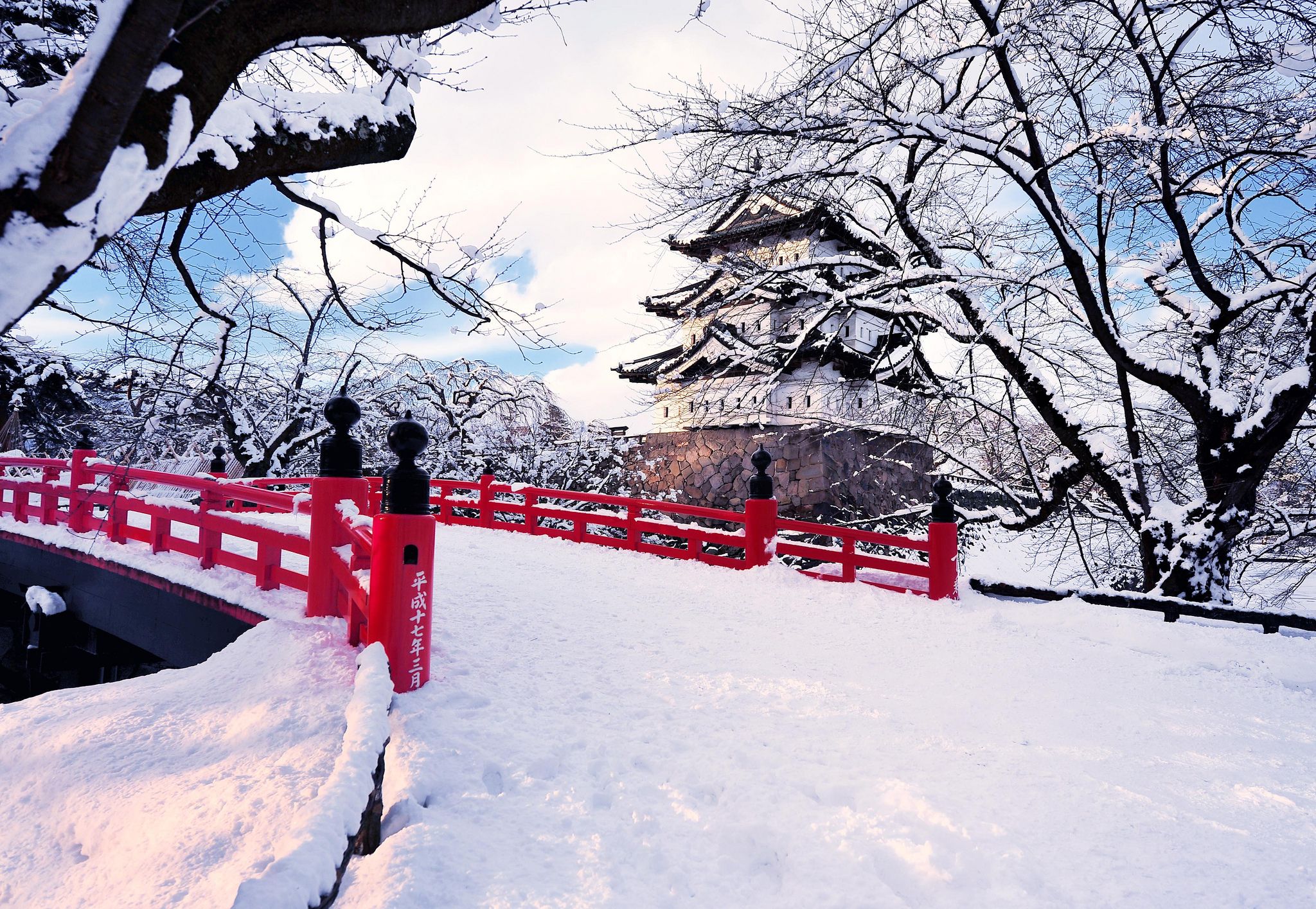 2048x1415 Wallpaper winter, snow, trees, the city, Japan, the bridge, Hirosaki, © Glenn E Waters Photography for mobile and desktop, section город, resolution 2048x1415