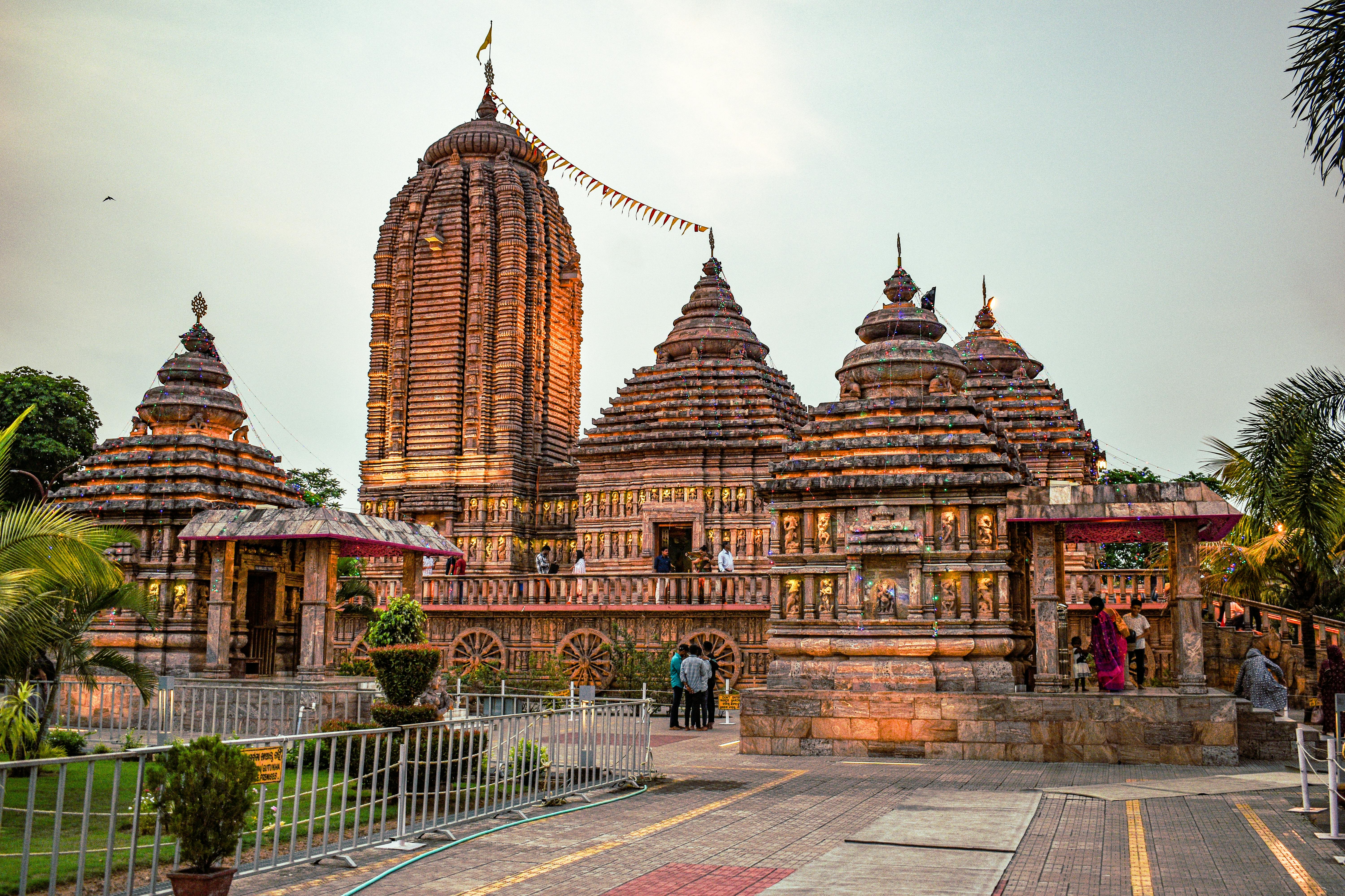 6000x4000 Jagannath Temple in Puri in India · Free