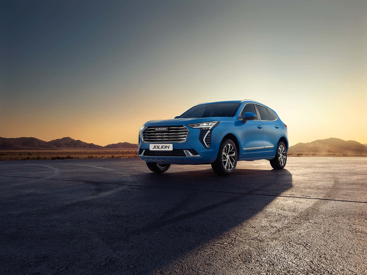 1400x1050 Download Sleek Red Haval SUV on the Open Road Wallpaper