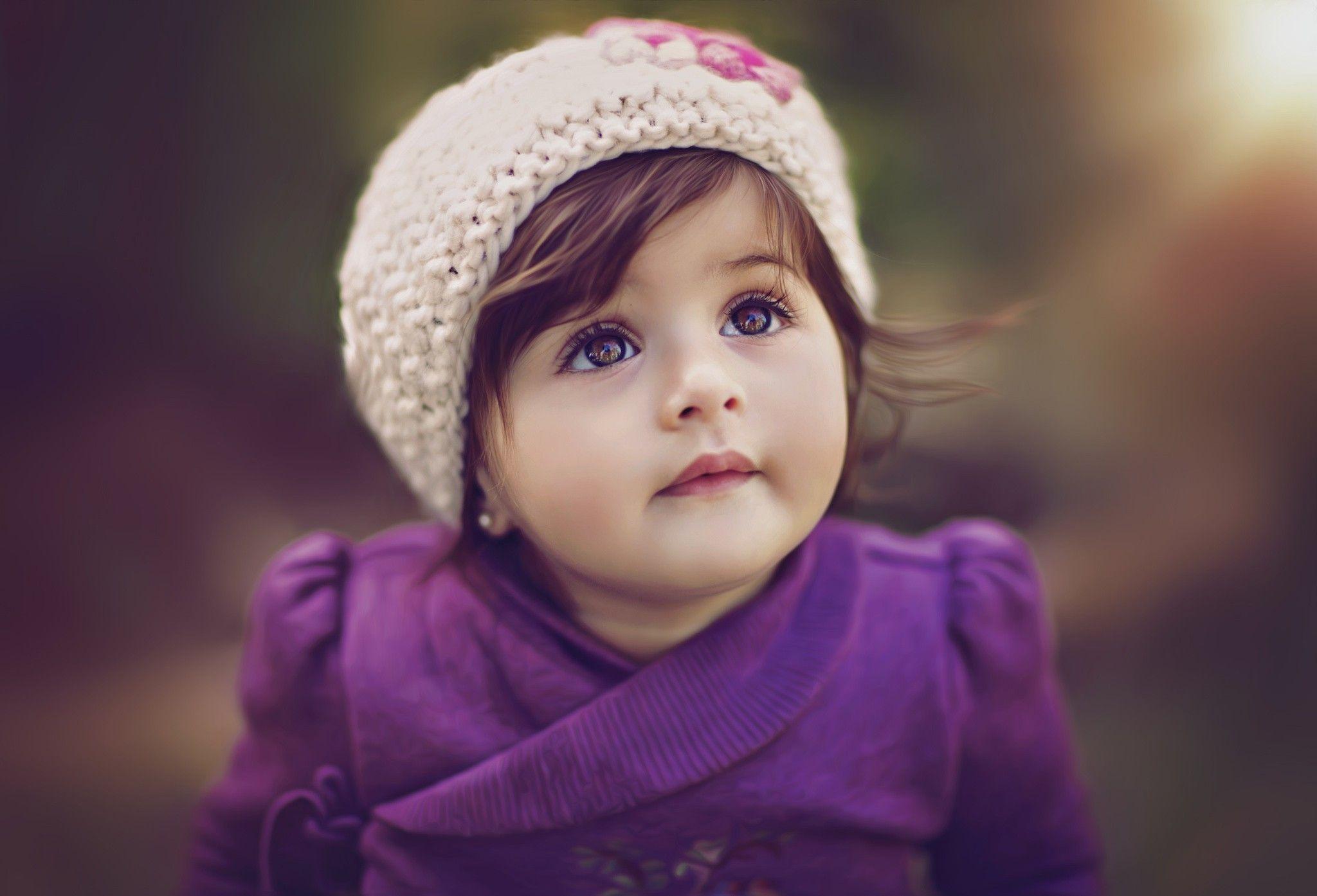 2048x1394 Baby Girl Wallpaper