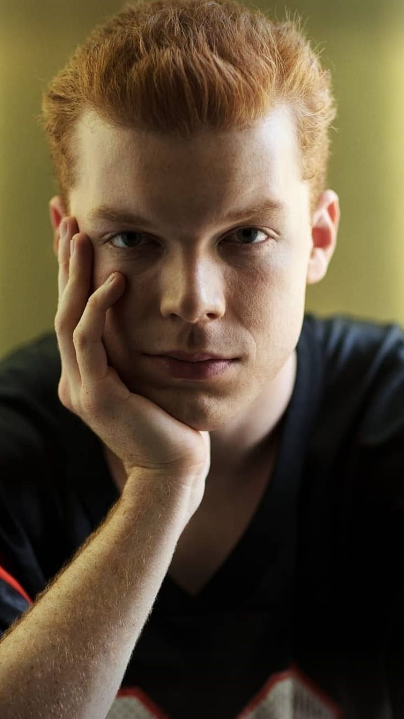 800x1422 HD cameron monaghan wallpaper